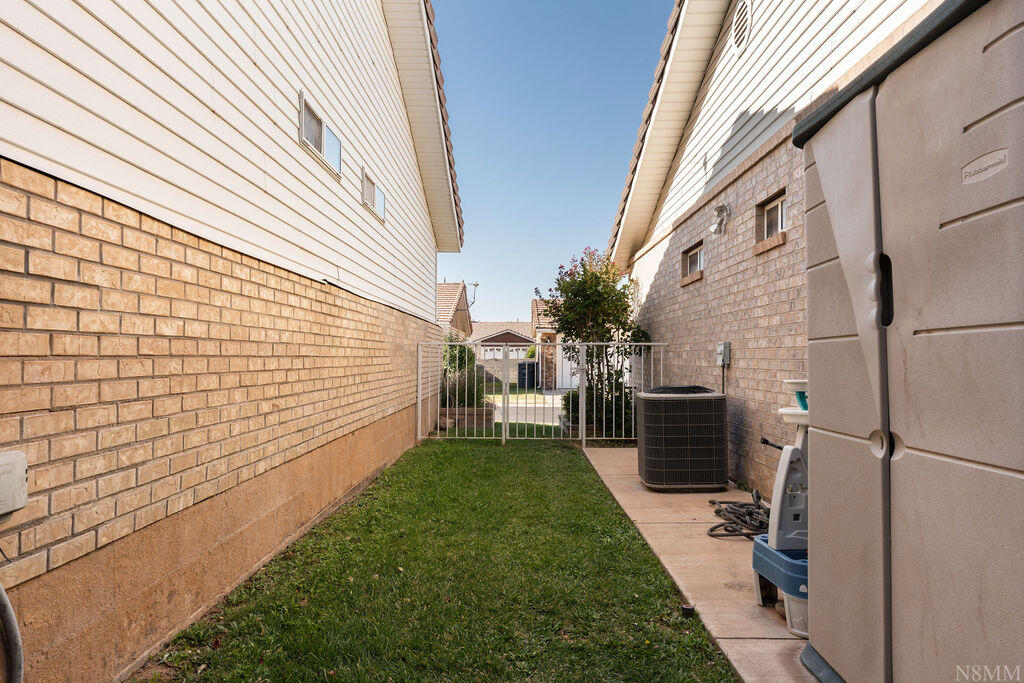 HERITAGE LANE TOWNHOMES - Residential