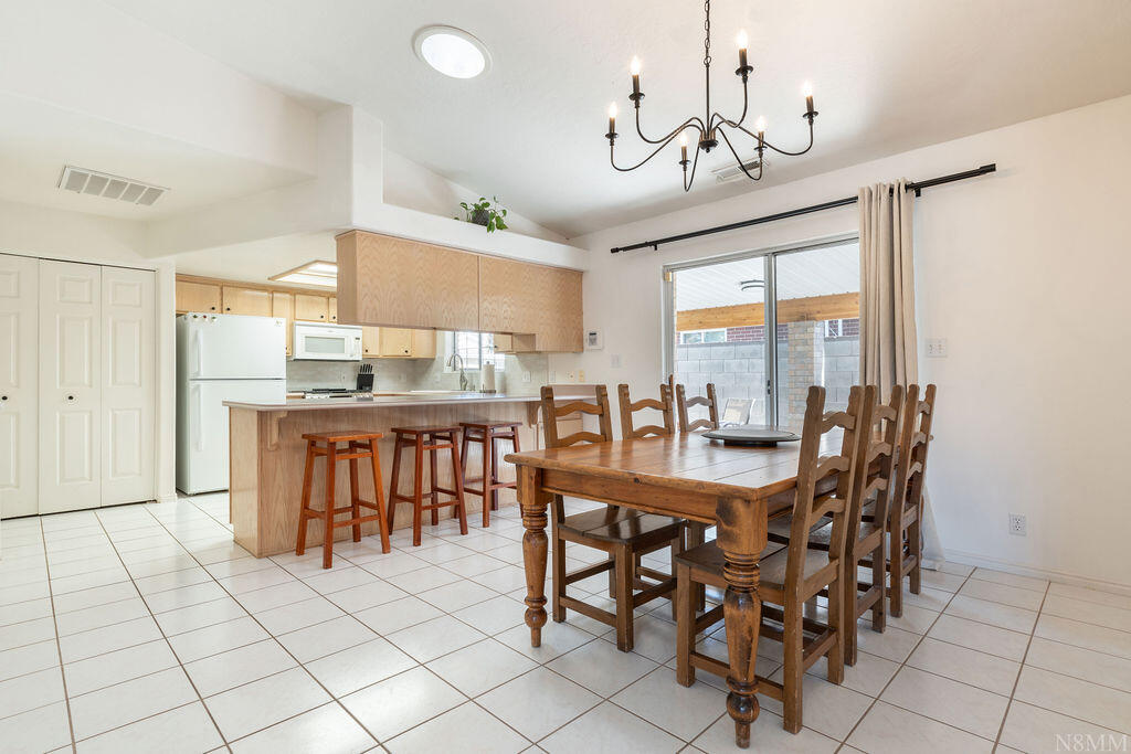 HERITAGE LANE TOWNHOMES - Residential