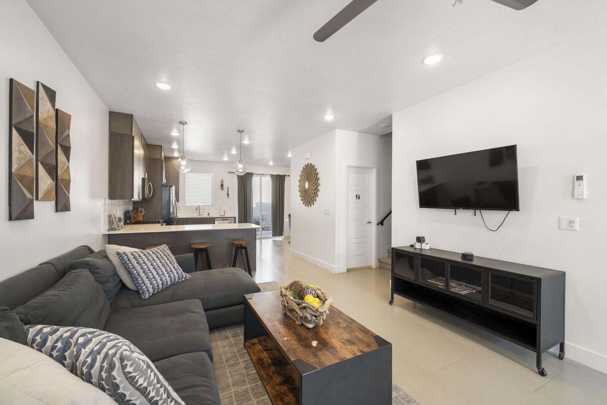 LOFTS AT GREEN VALLEY - Residential