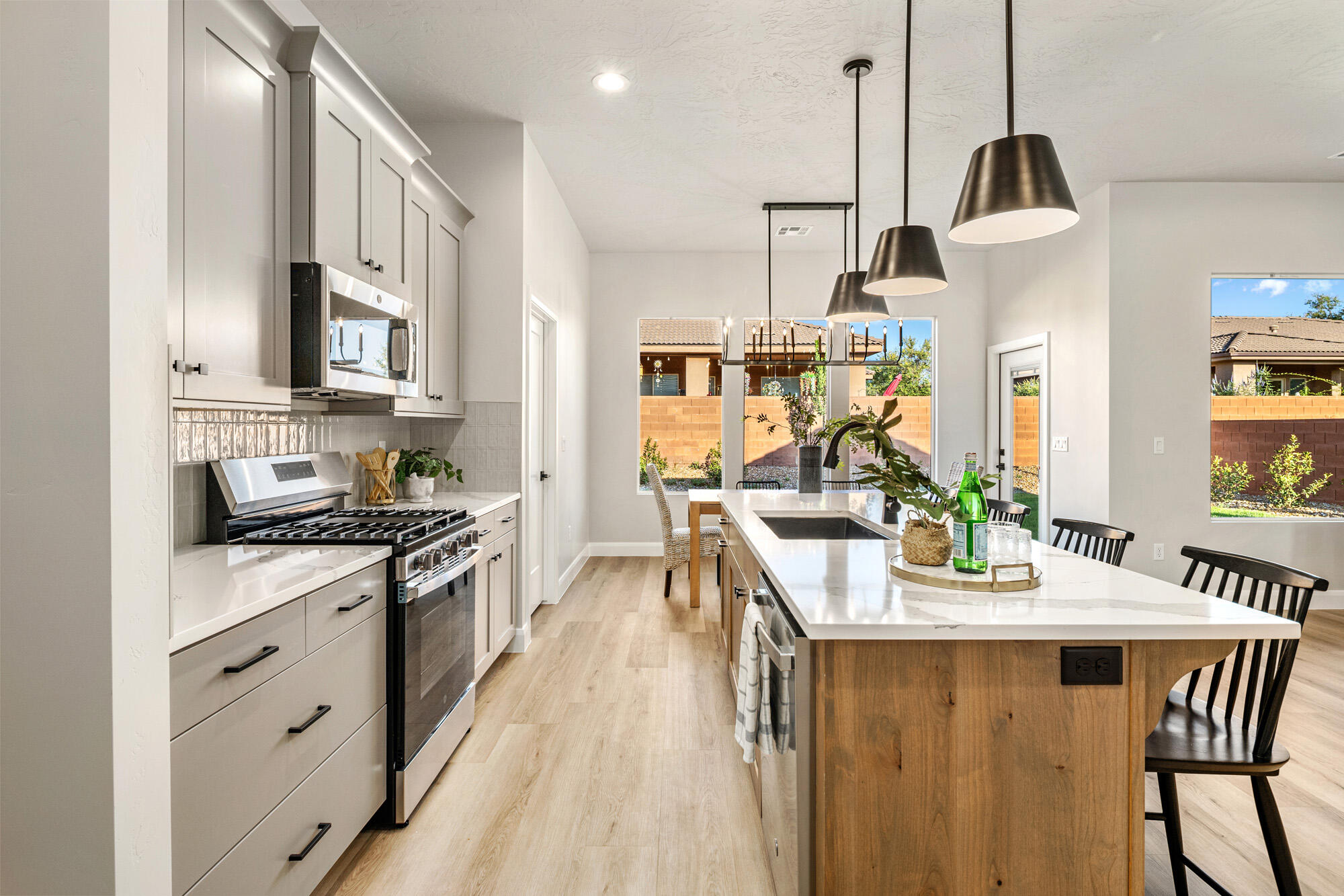 SERENITY ESTATES - Residential