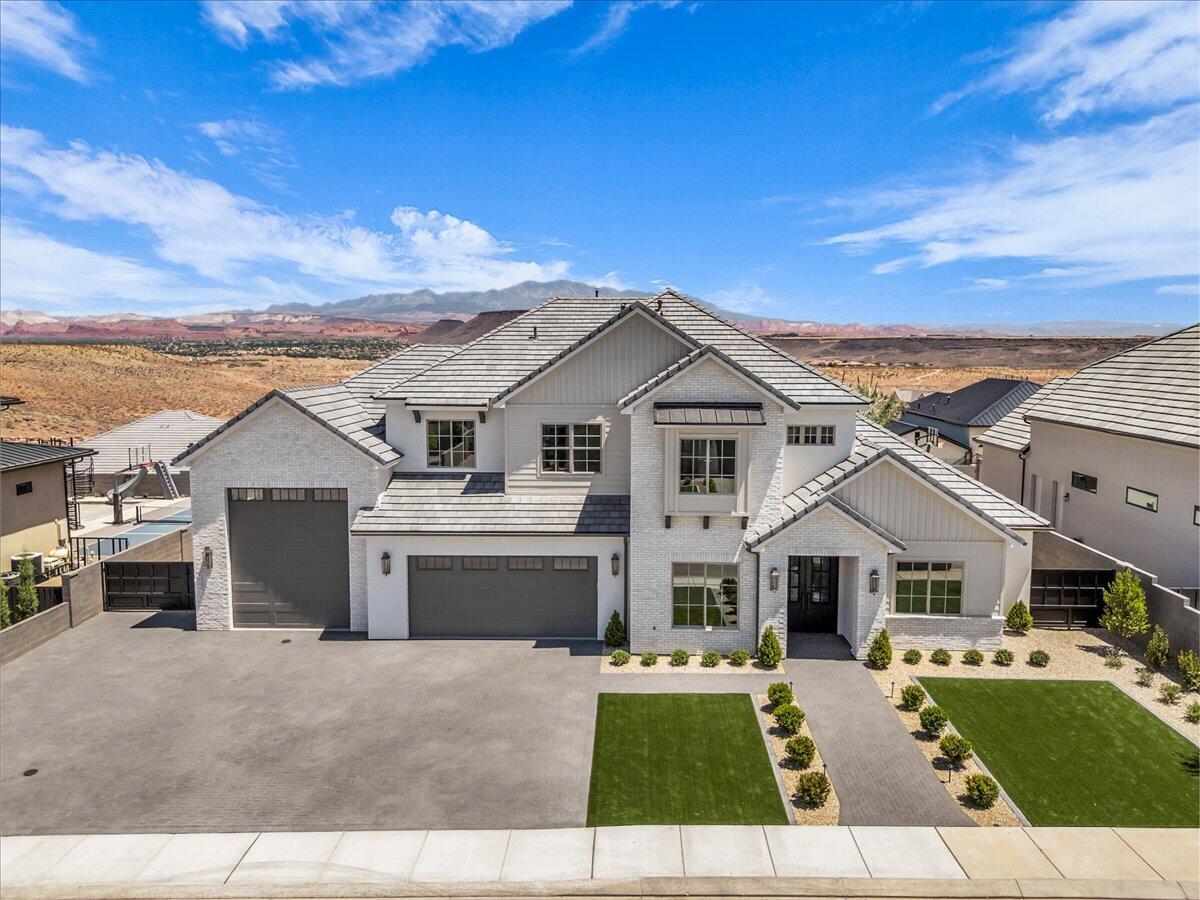 TONAQUINT COVE - Residential