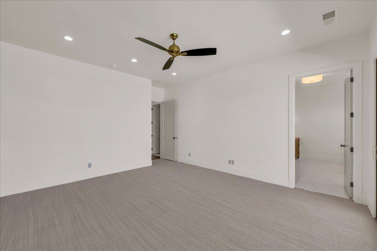 TONAQUINT COVE - Residential