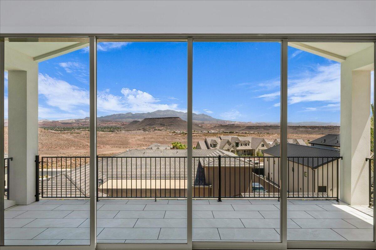 TONAQUINT COVE - Residential