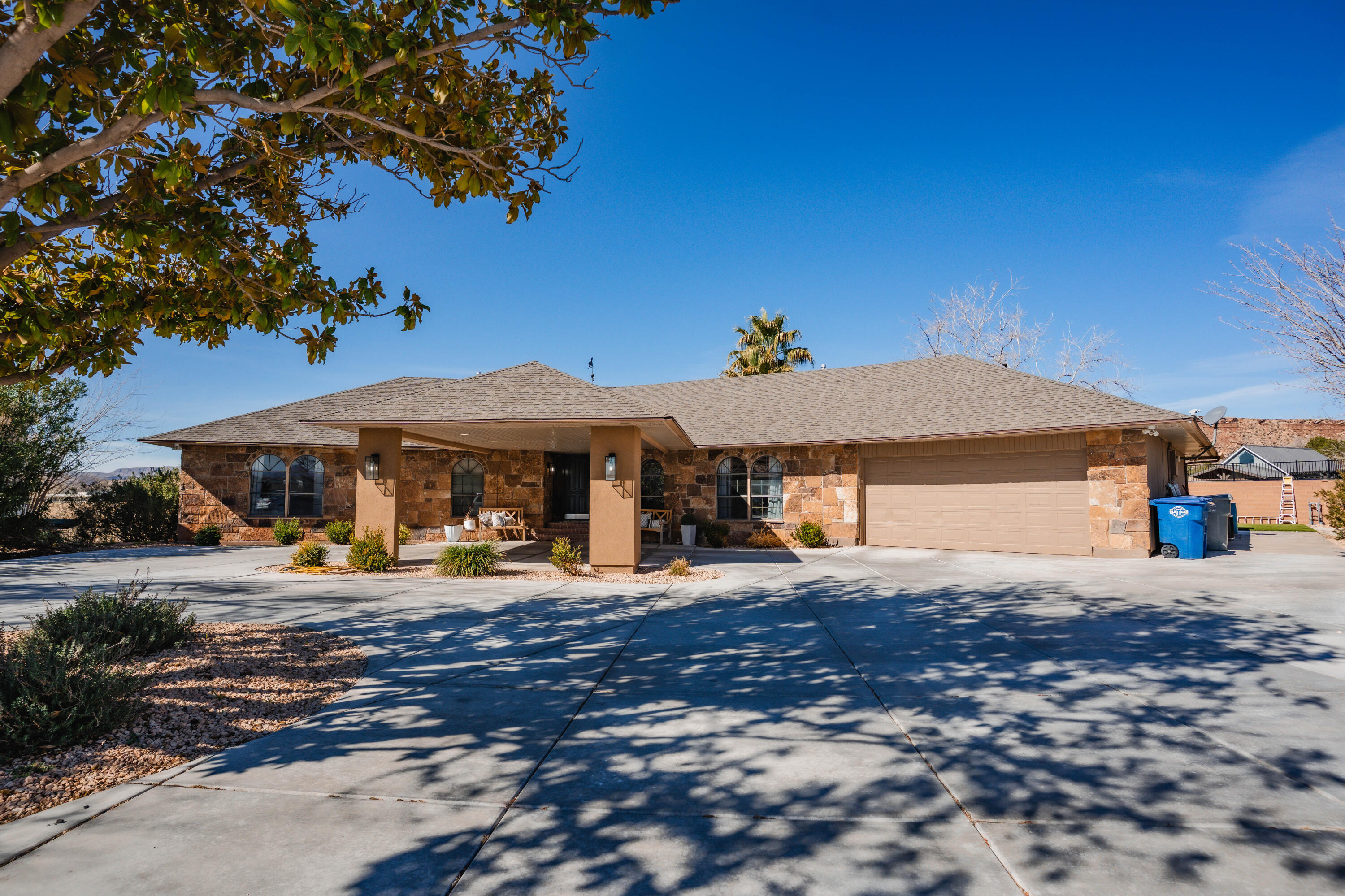 BLOOMINGTON COUNTRY CLUB - Residential