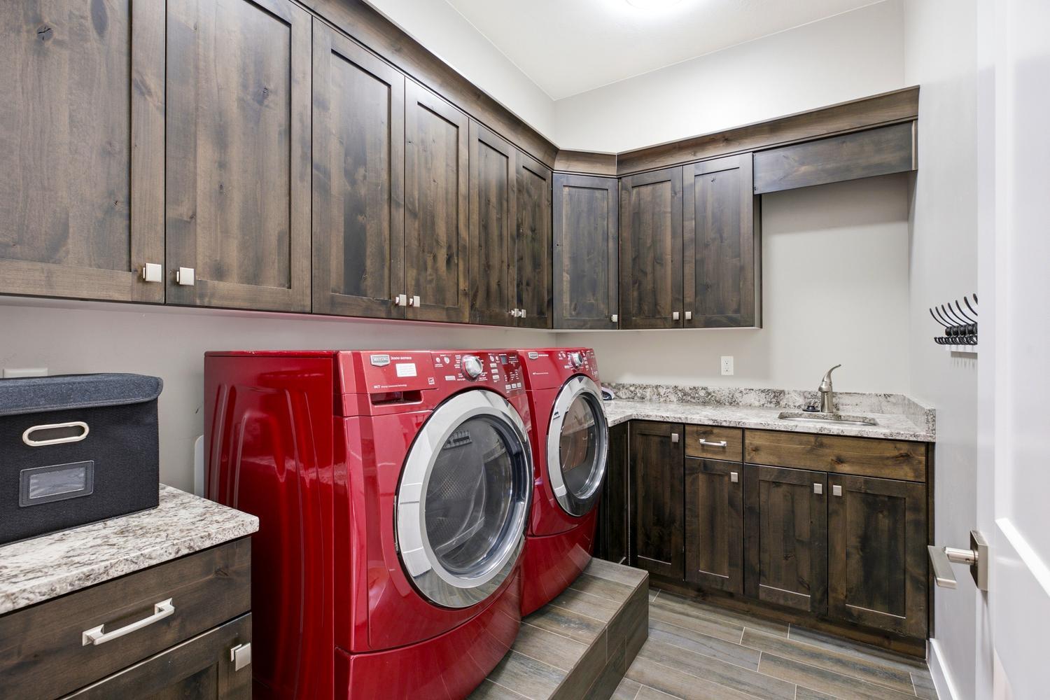 FIELDSTONE - Residential
