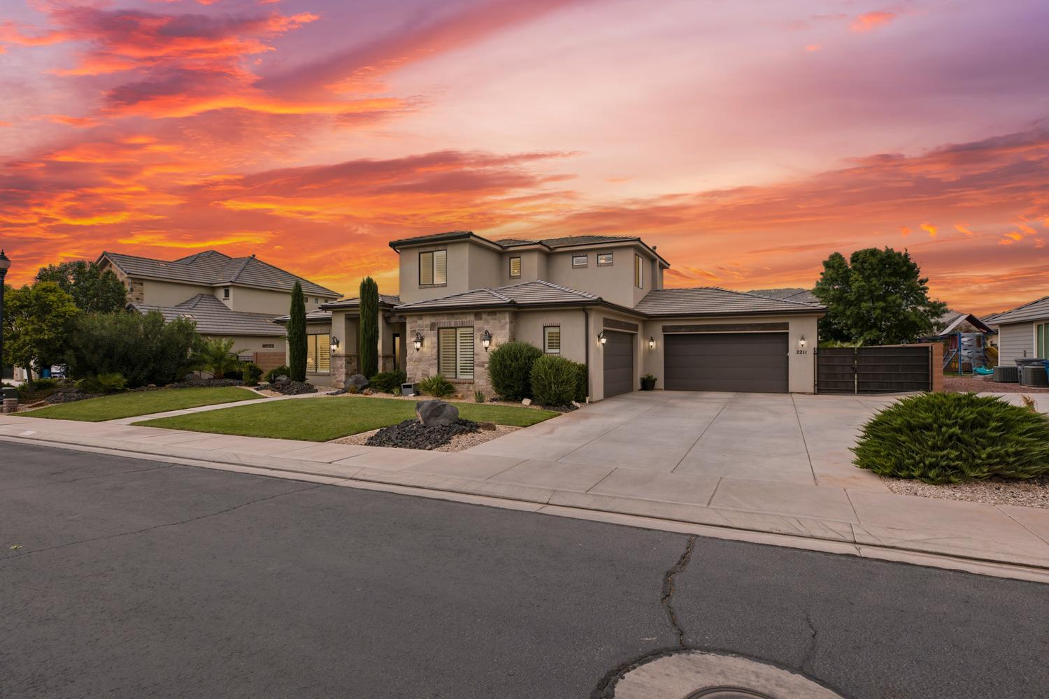 FIELDSTONE - Residential