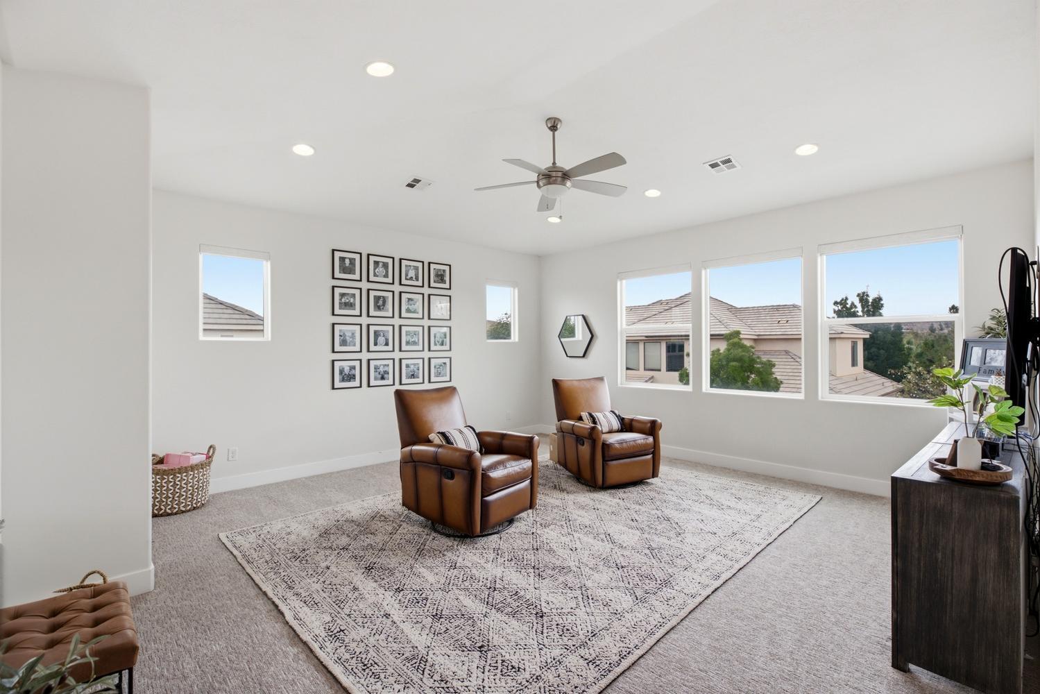 FIELDSTONE - Residential
