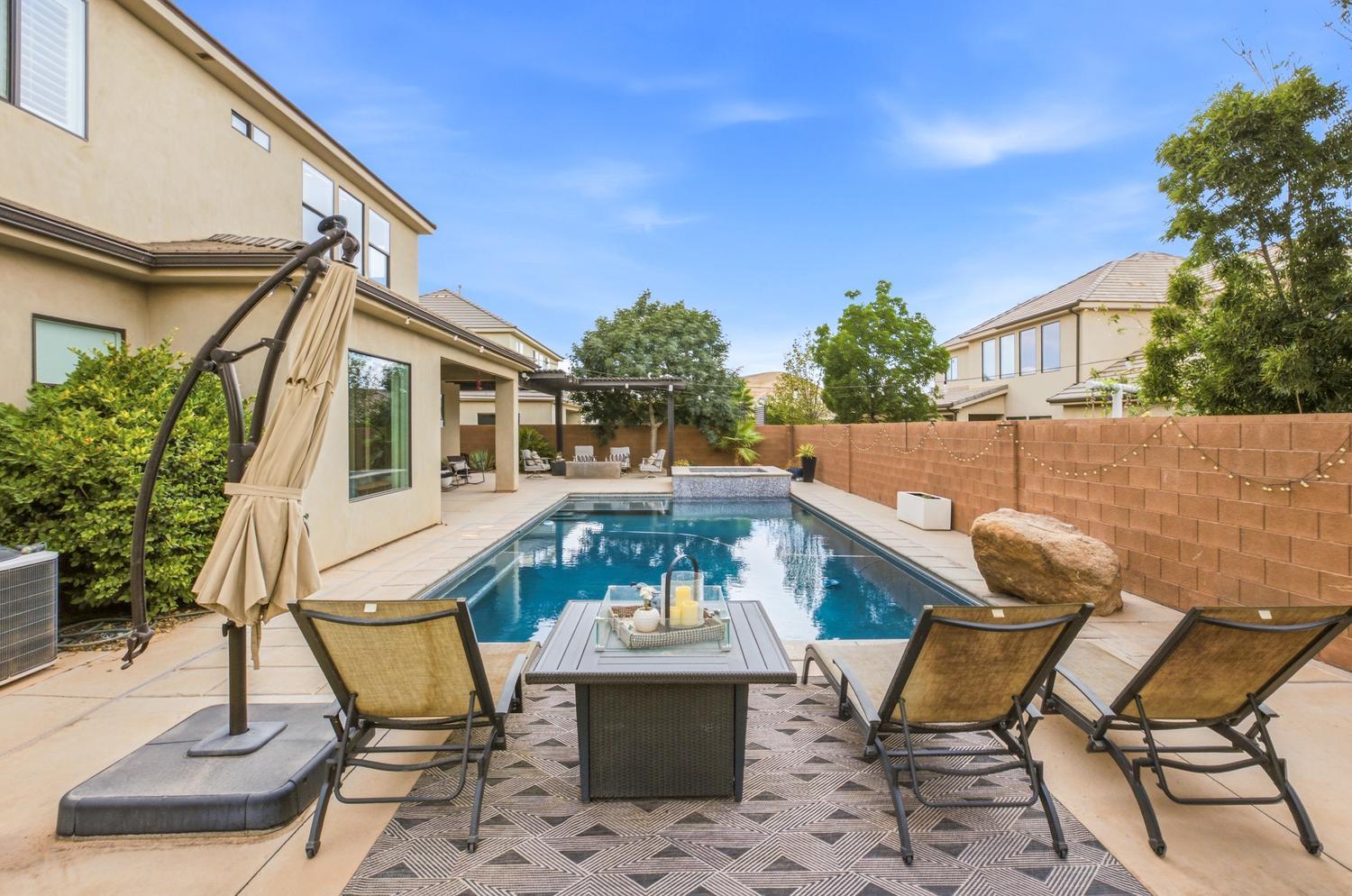 FIELDSTONE - Residential