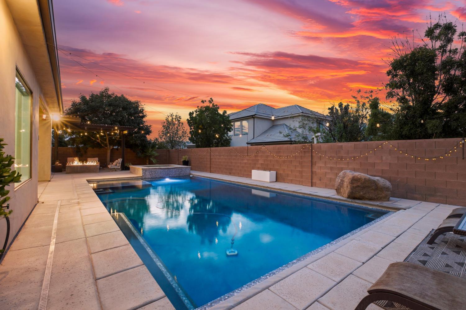 FIELDSTONE - Residential