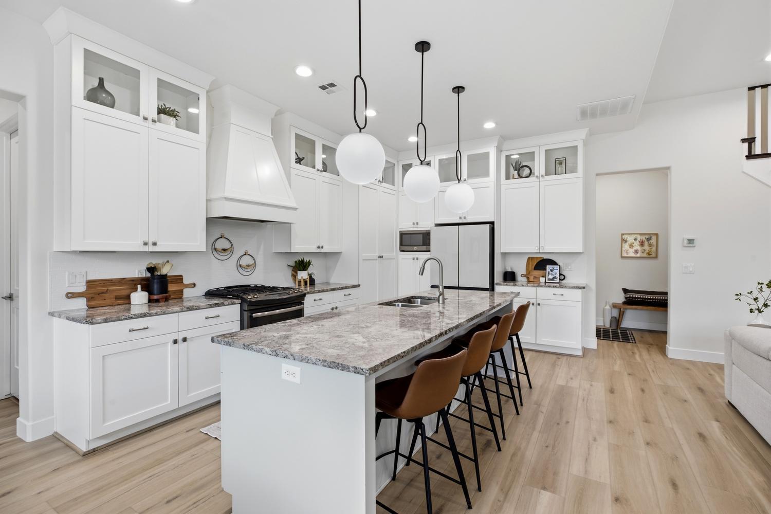 FIELDSTONE - Residential