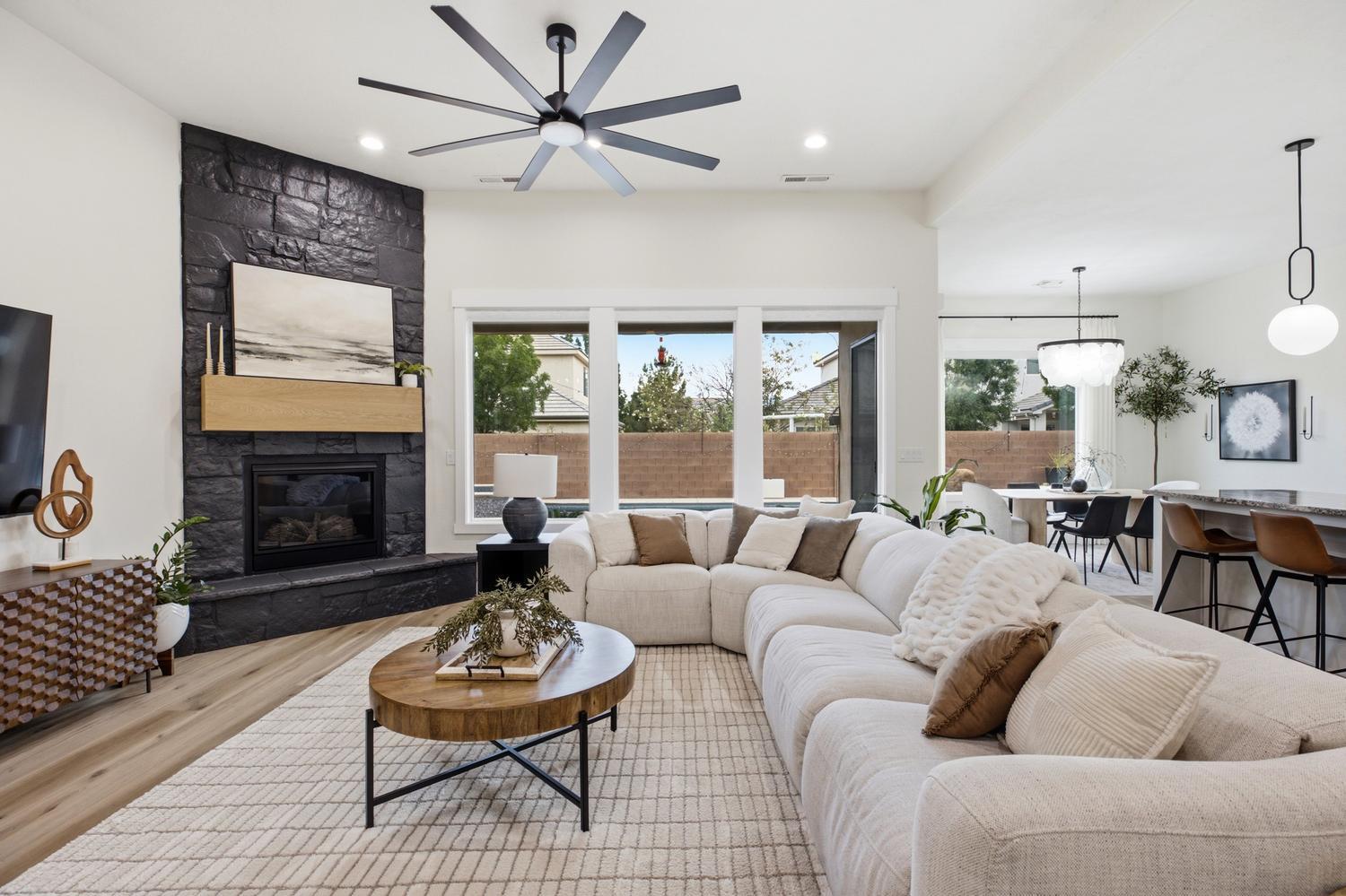 FIELDSTONE - Residential