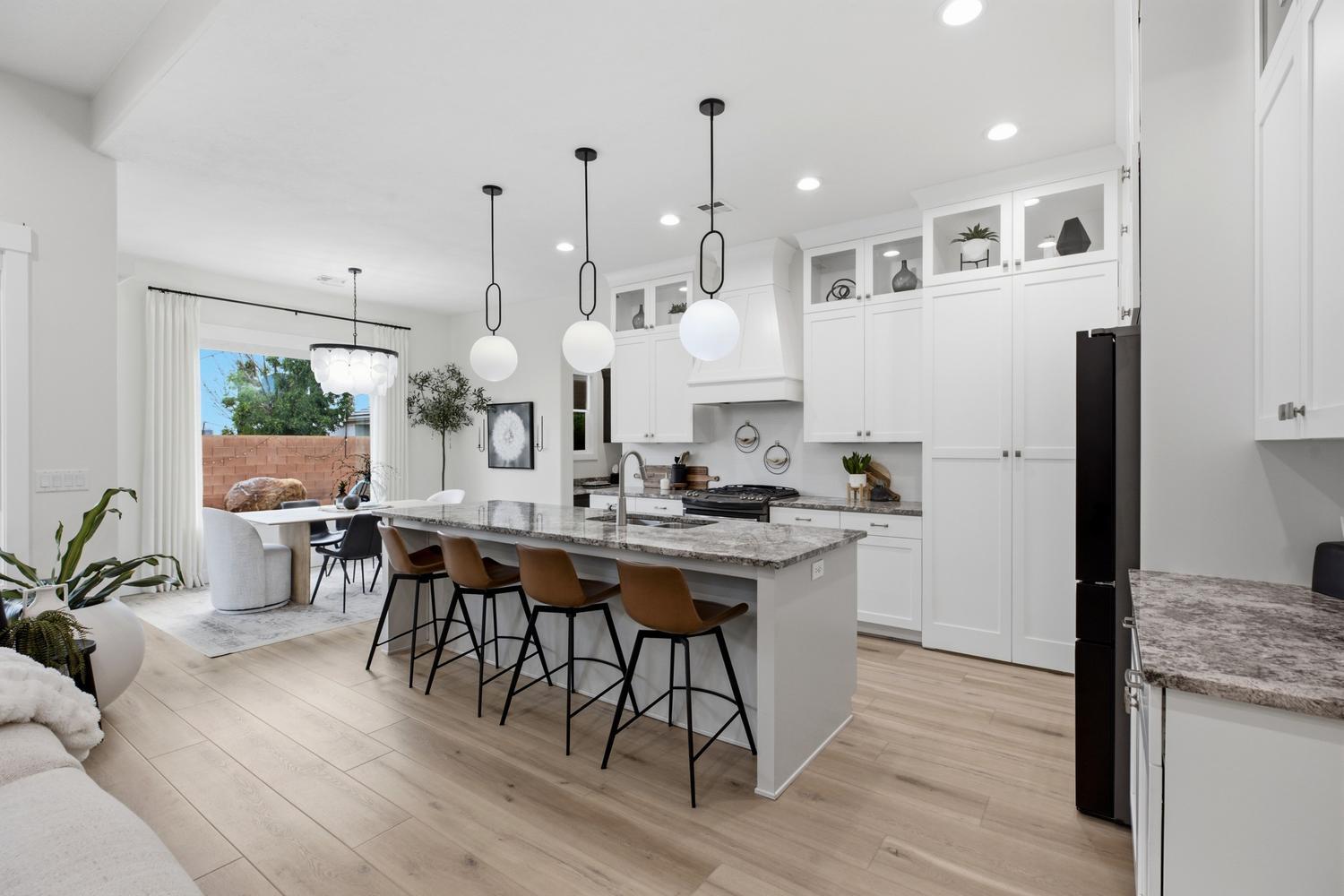 FIELDSTONE - Residential