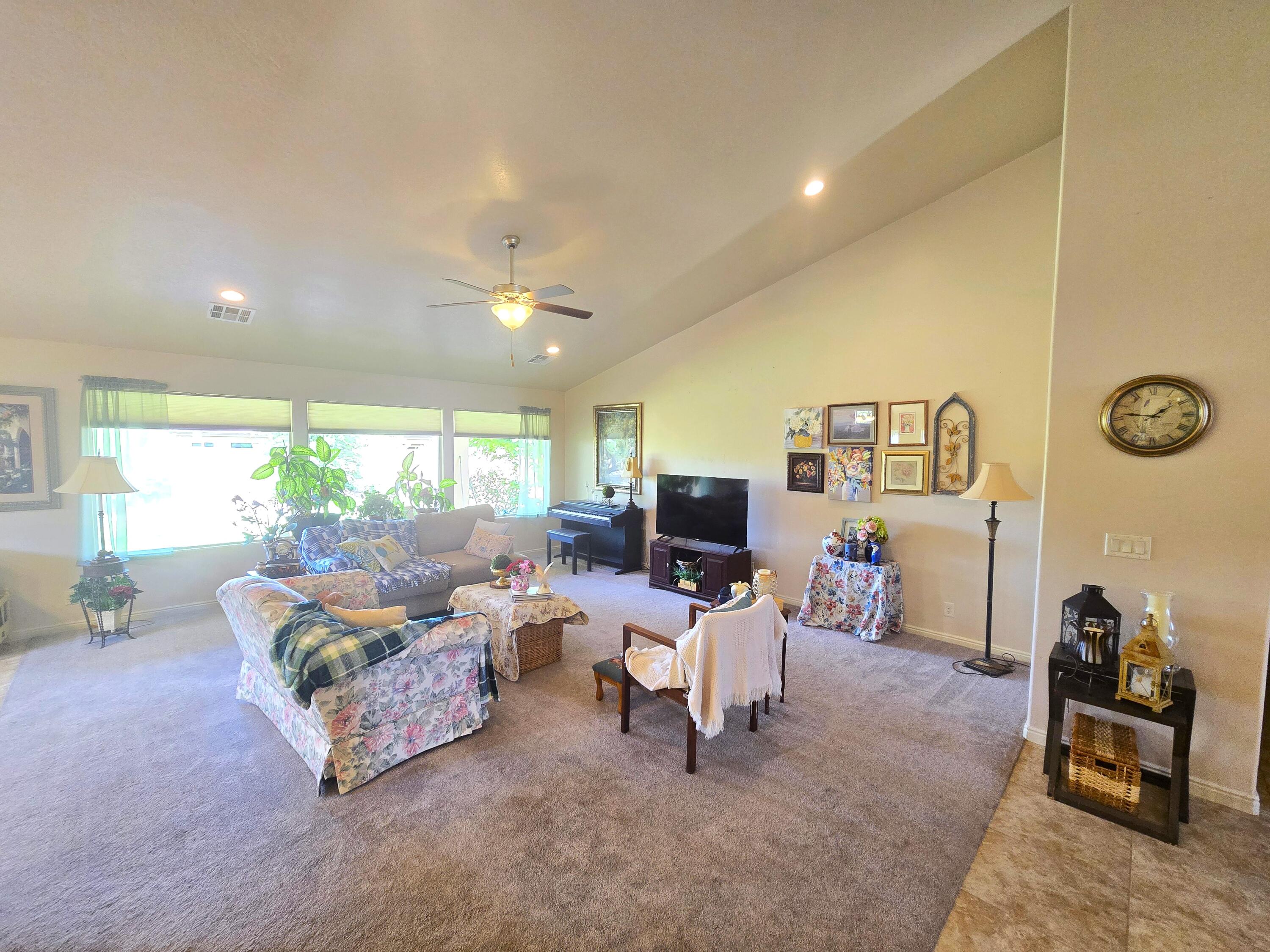 TUPELO ESTATES - Residential