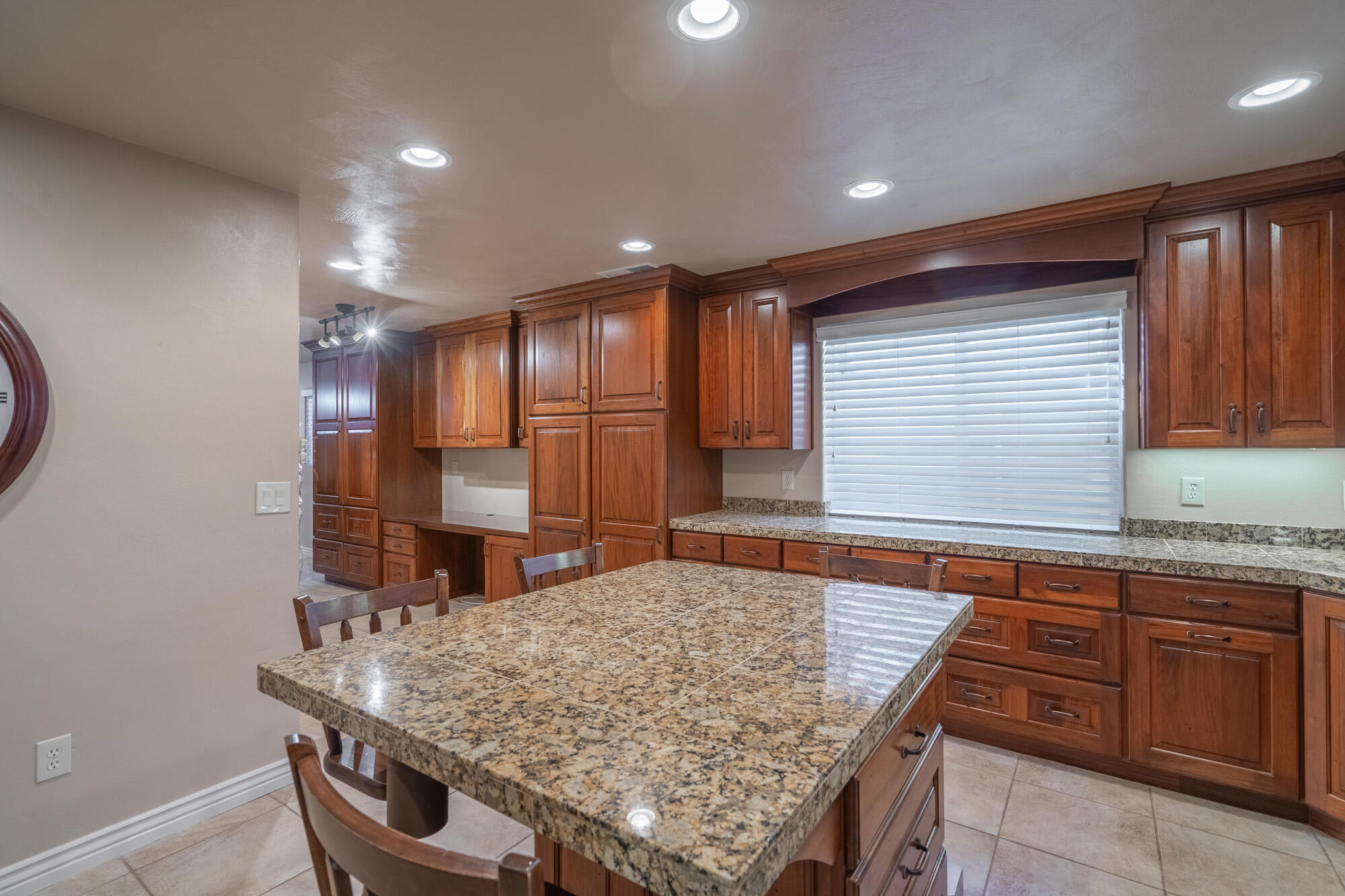 BROWN - Residential