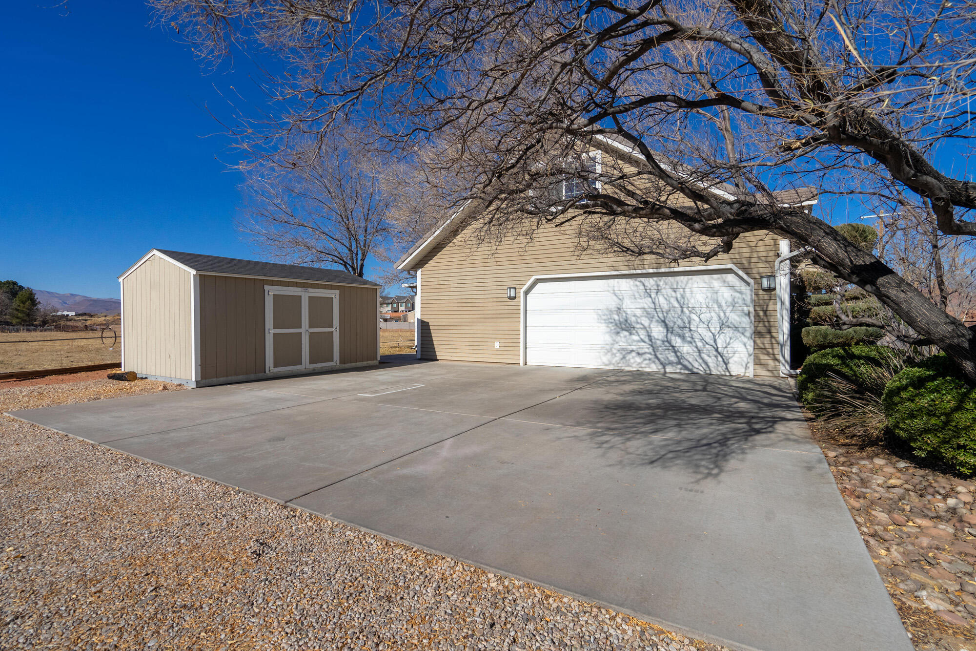 BROWN - Residential