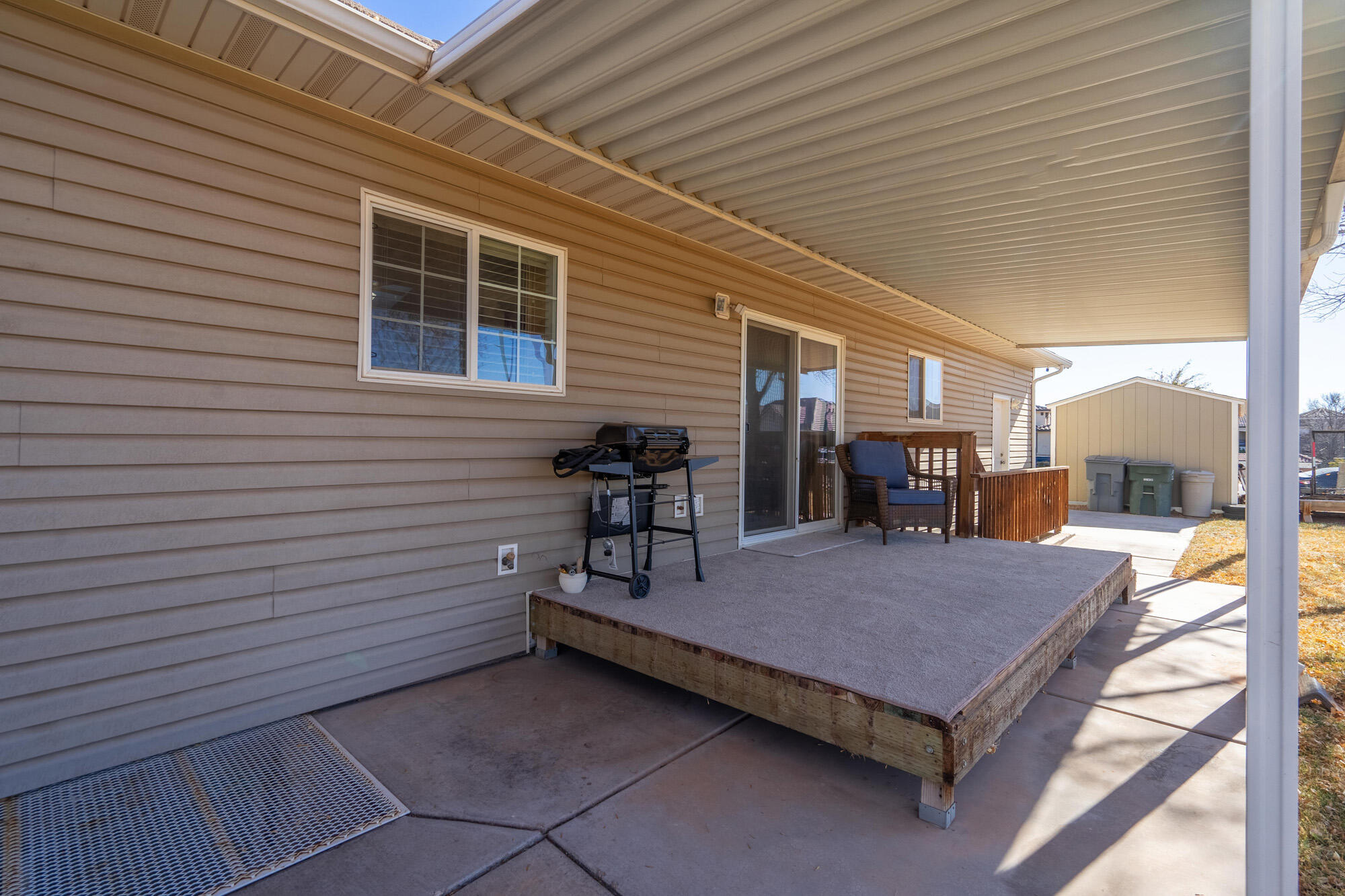 BROWN - Residential