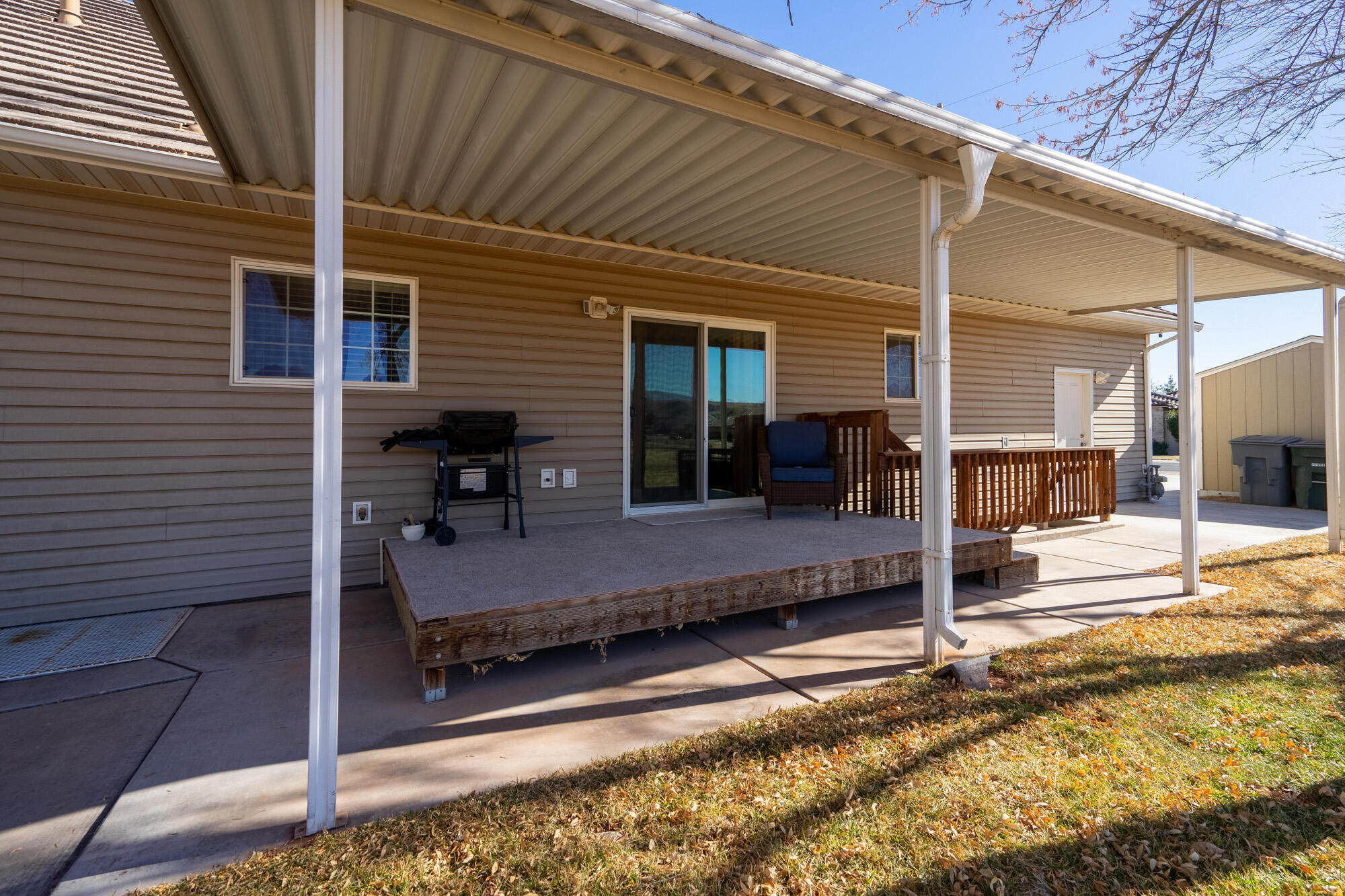 BROWN - Residential