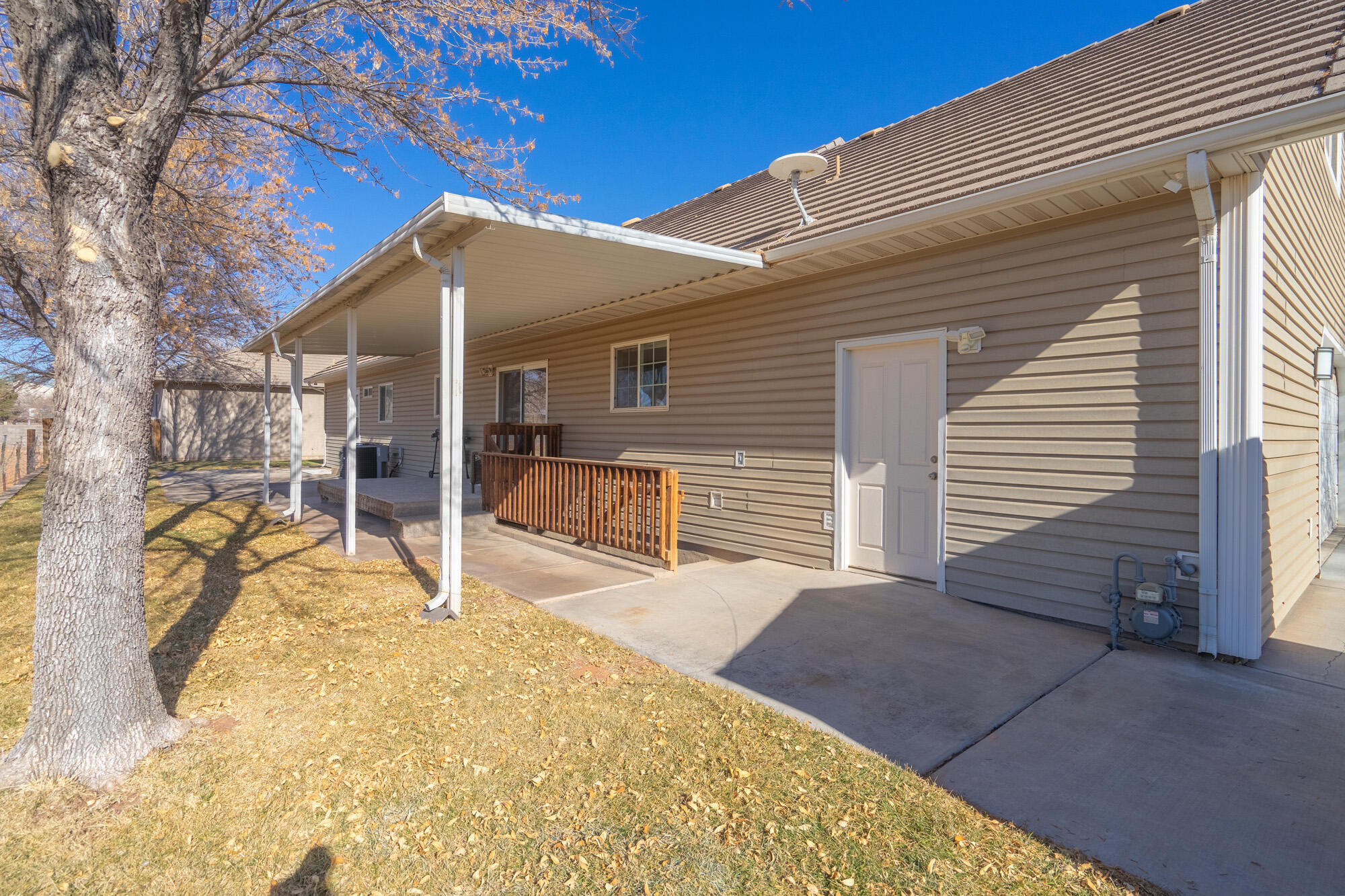 BROWN - Residential