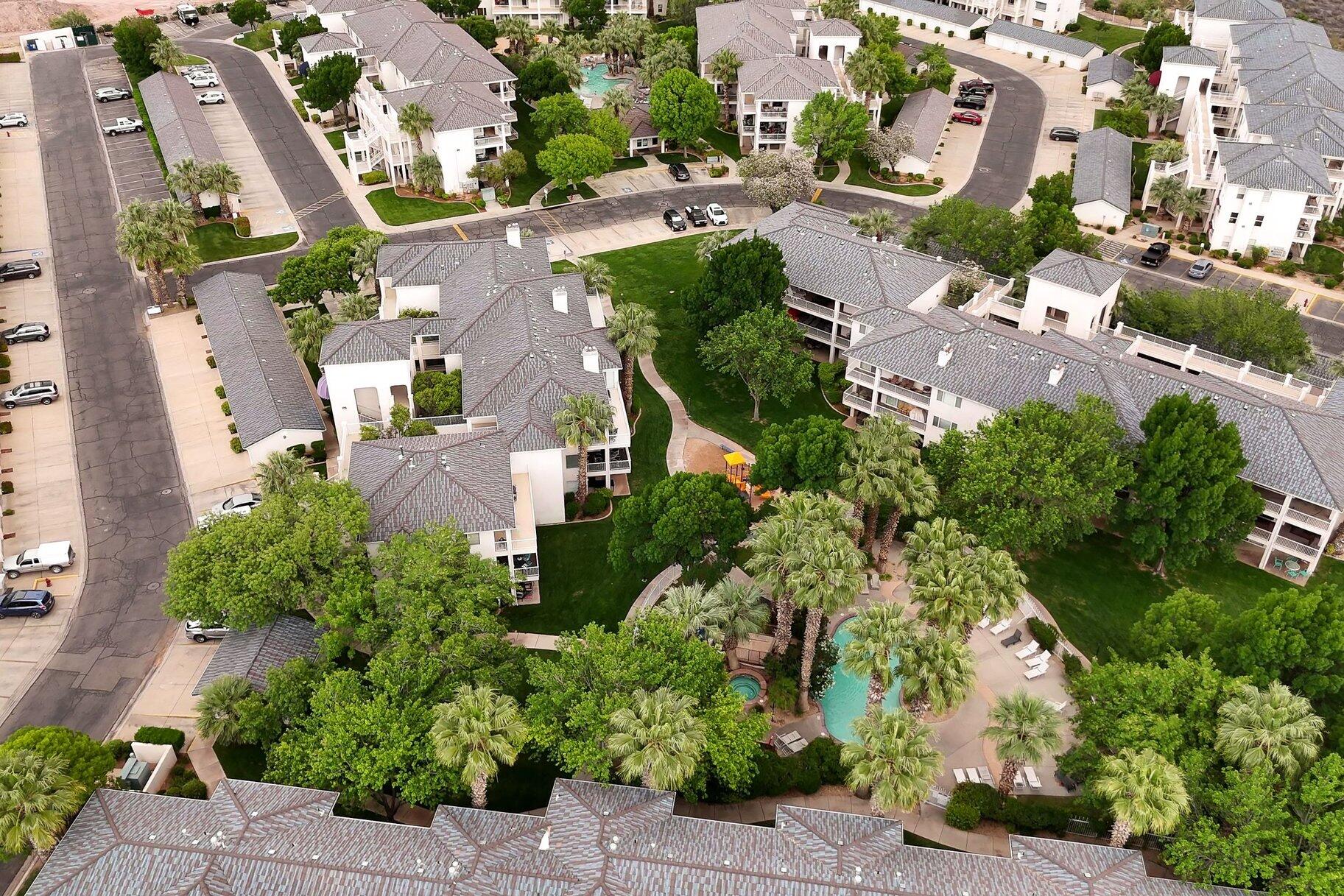 LAS PALMAS RESORT CONDOS - Residential