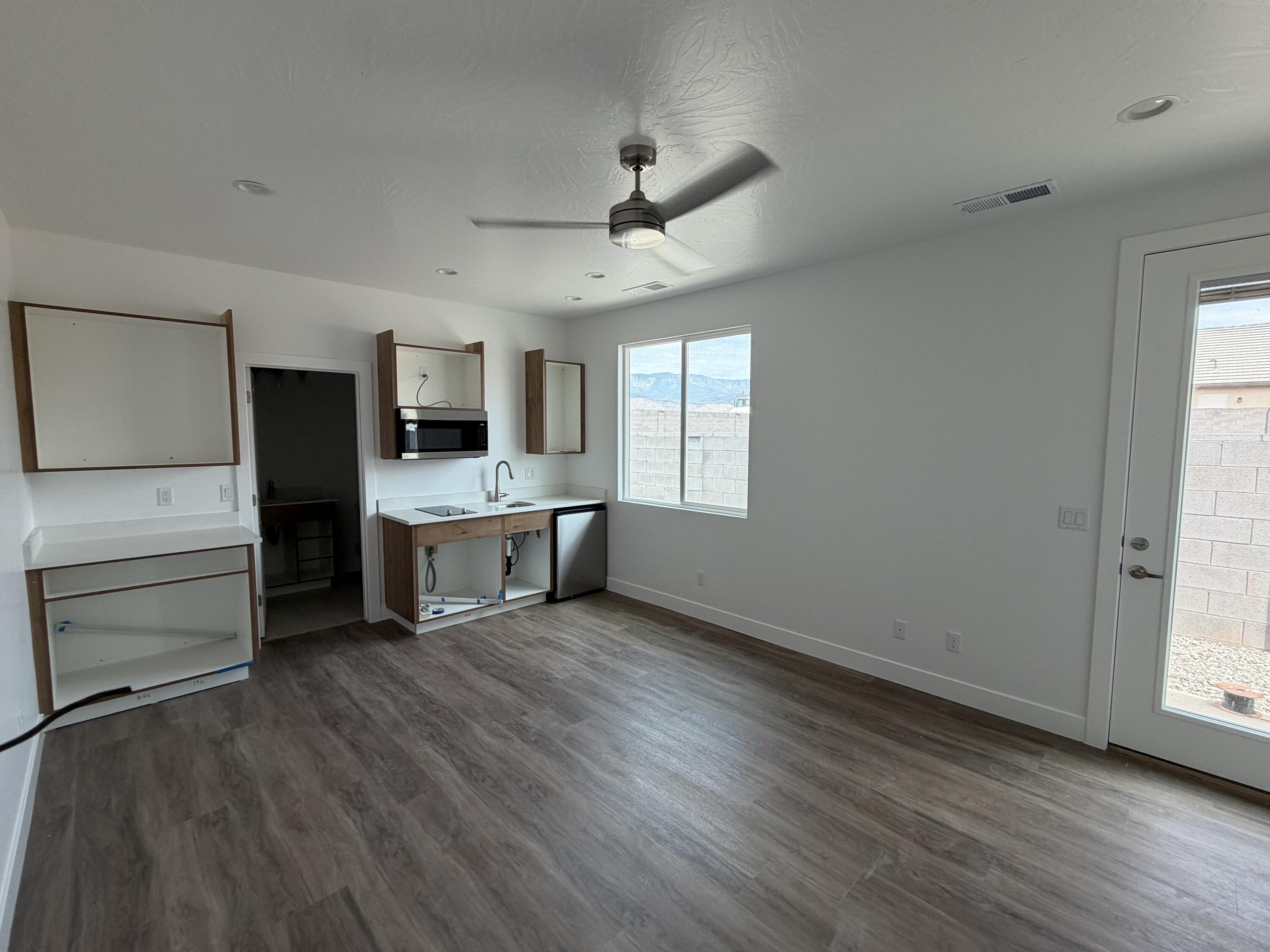 COTTONWOOD HOLLOW - Residential