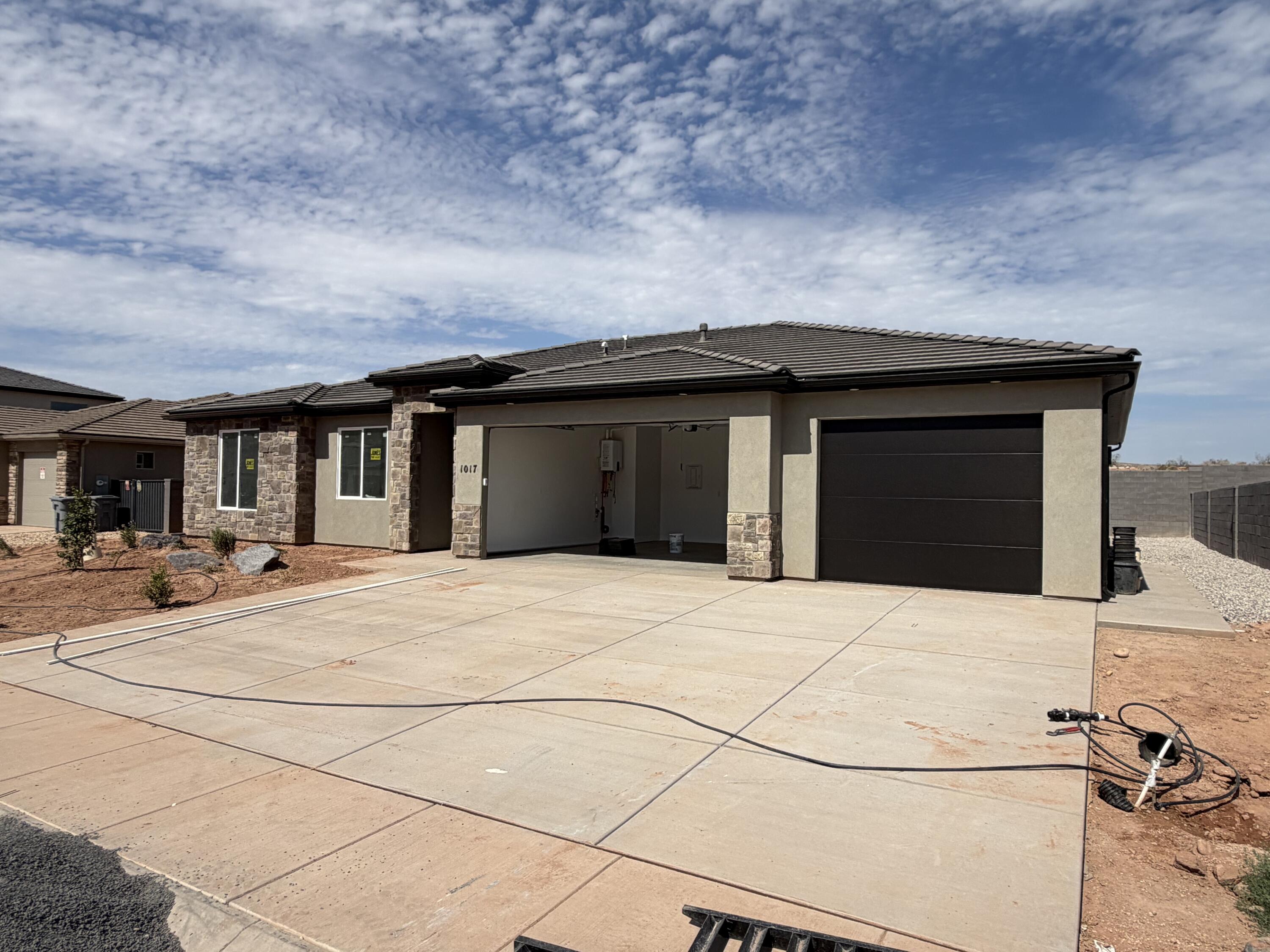 COTTONWOOD HOLLOW - Residential