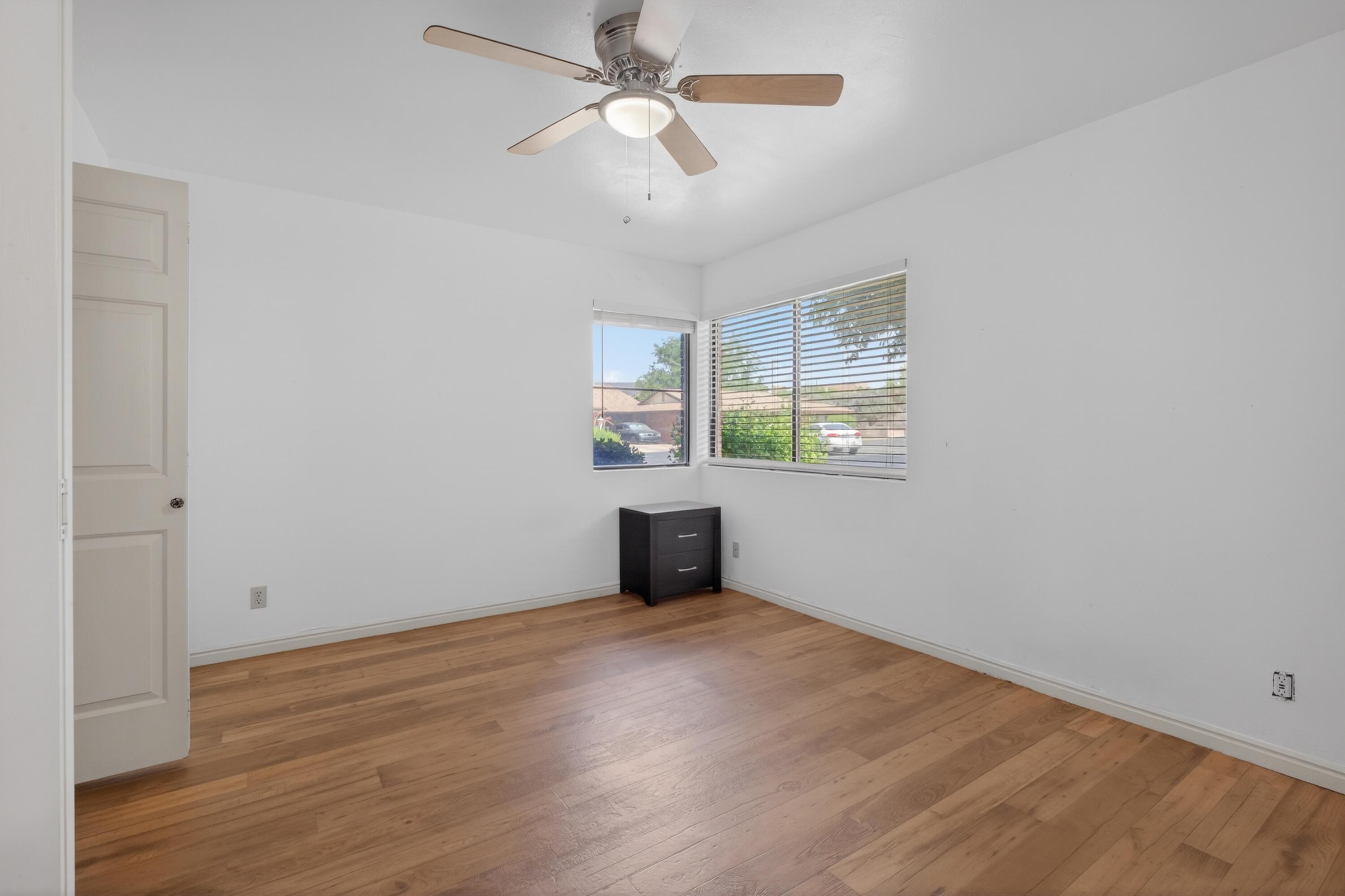 ST GEORGE SNOW PK TOWNHOMES - Residential