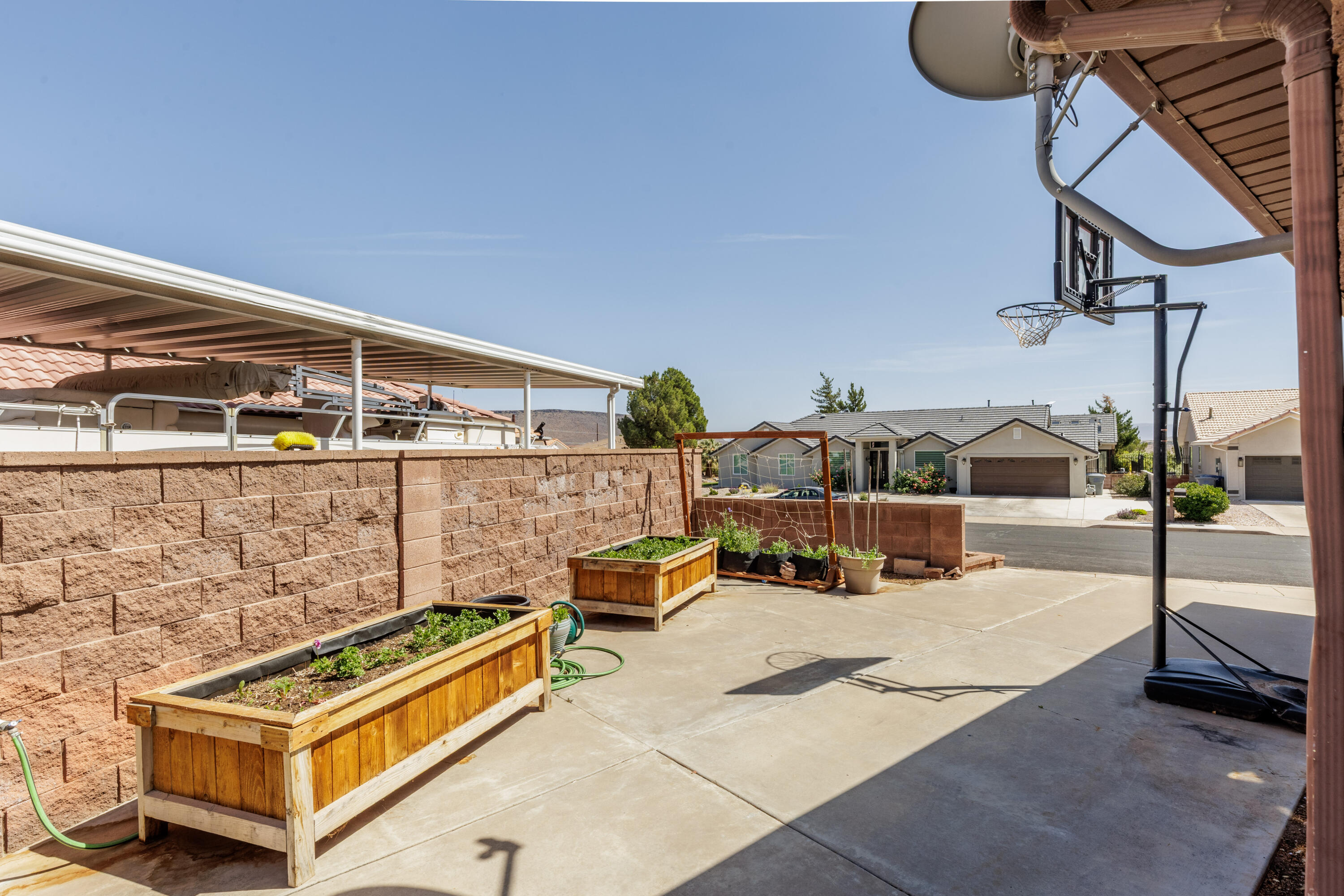 SUNSET PLATEAU - Residential
