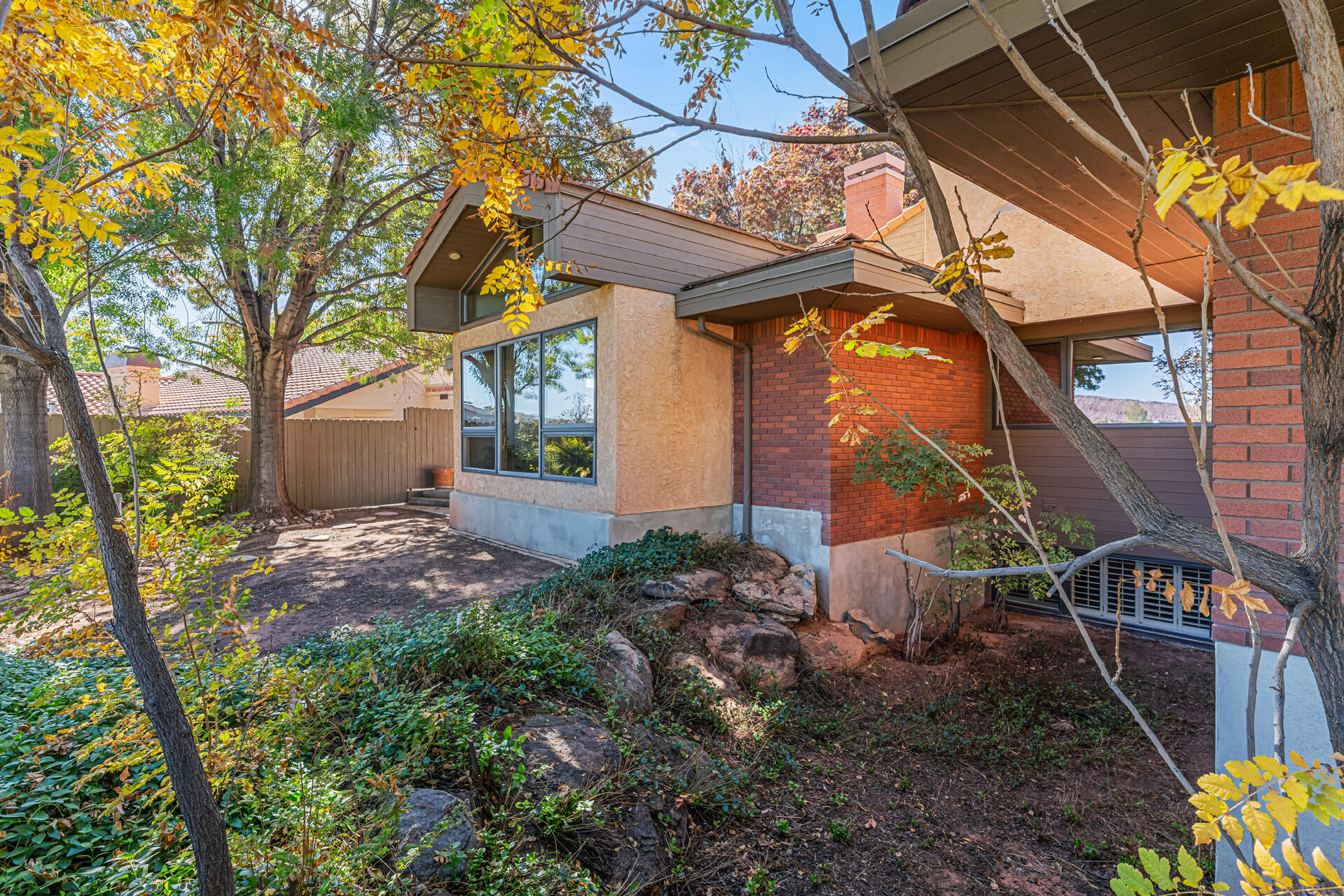 BLOOMINGTON COUNTRY CLUB - Residential
