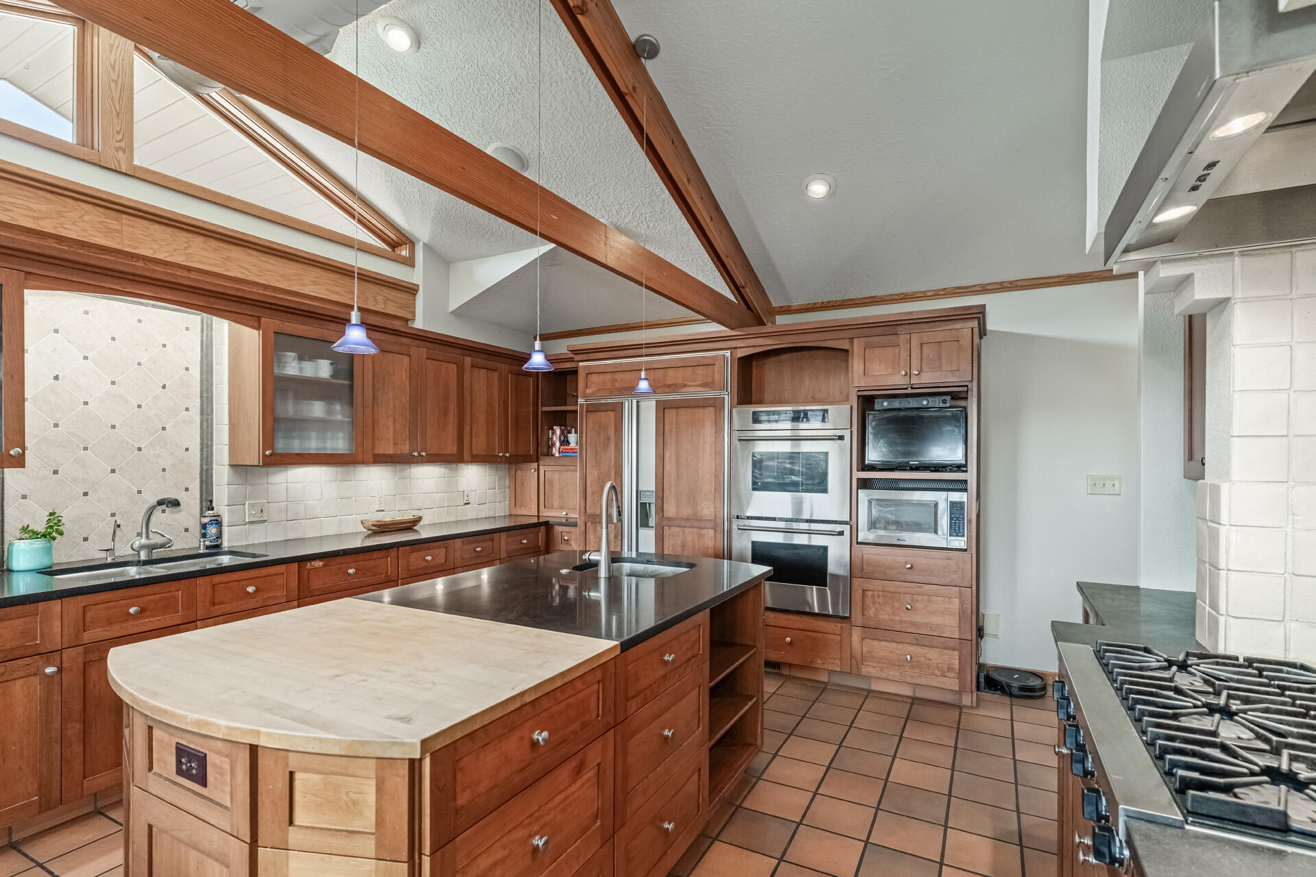 BLOOMINGTON COUNTRY CLUB - Residential