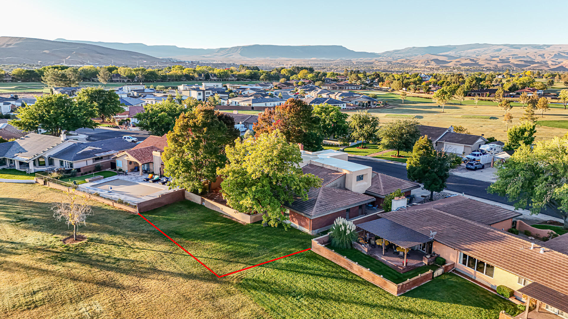 BLOOMINGTON COUNTRY CLUB - Residential