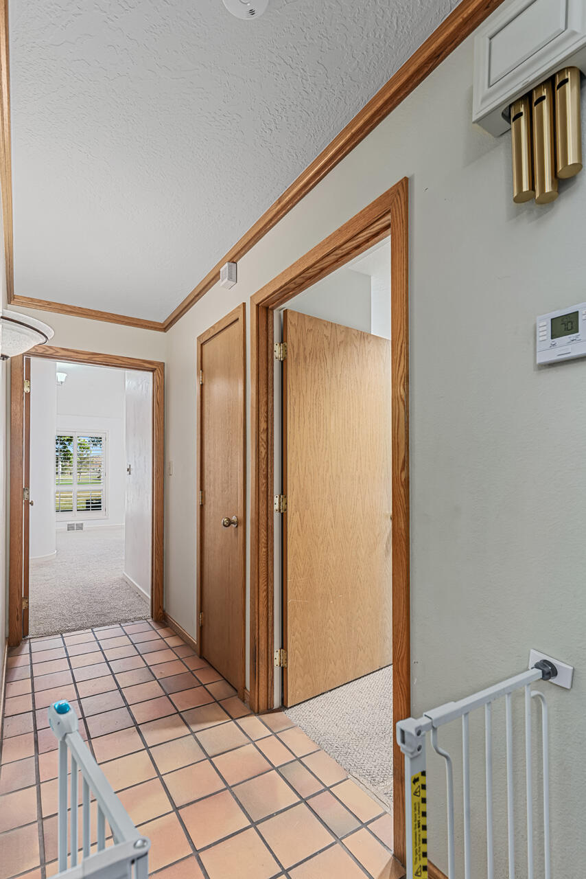BLOOMINGTON COUNTRY CLUB - Residential