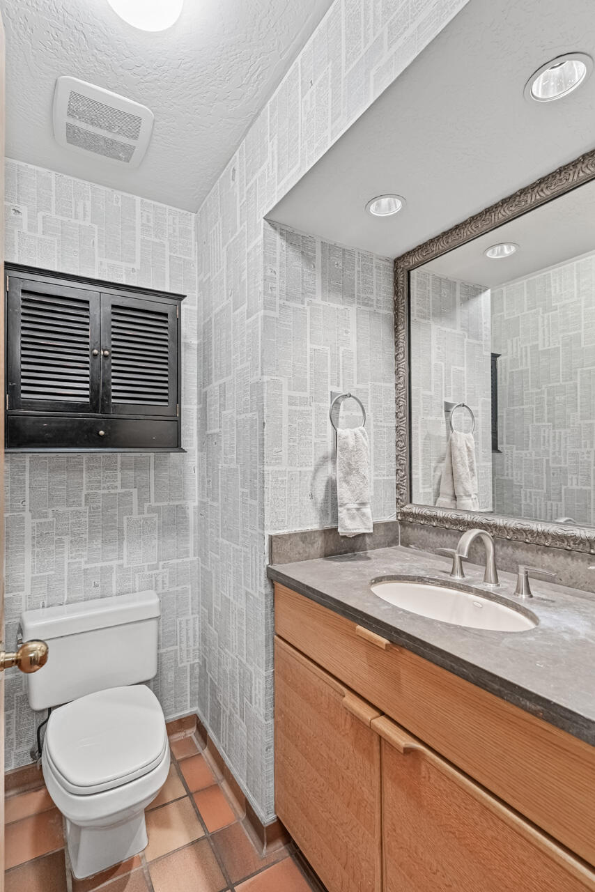 BLOOMINGTON COUNTRY CLUB - Residential