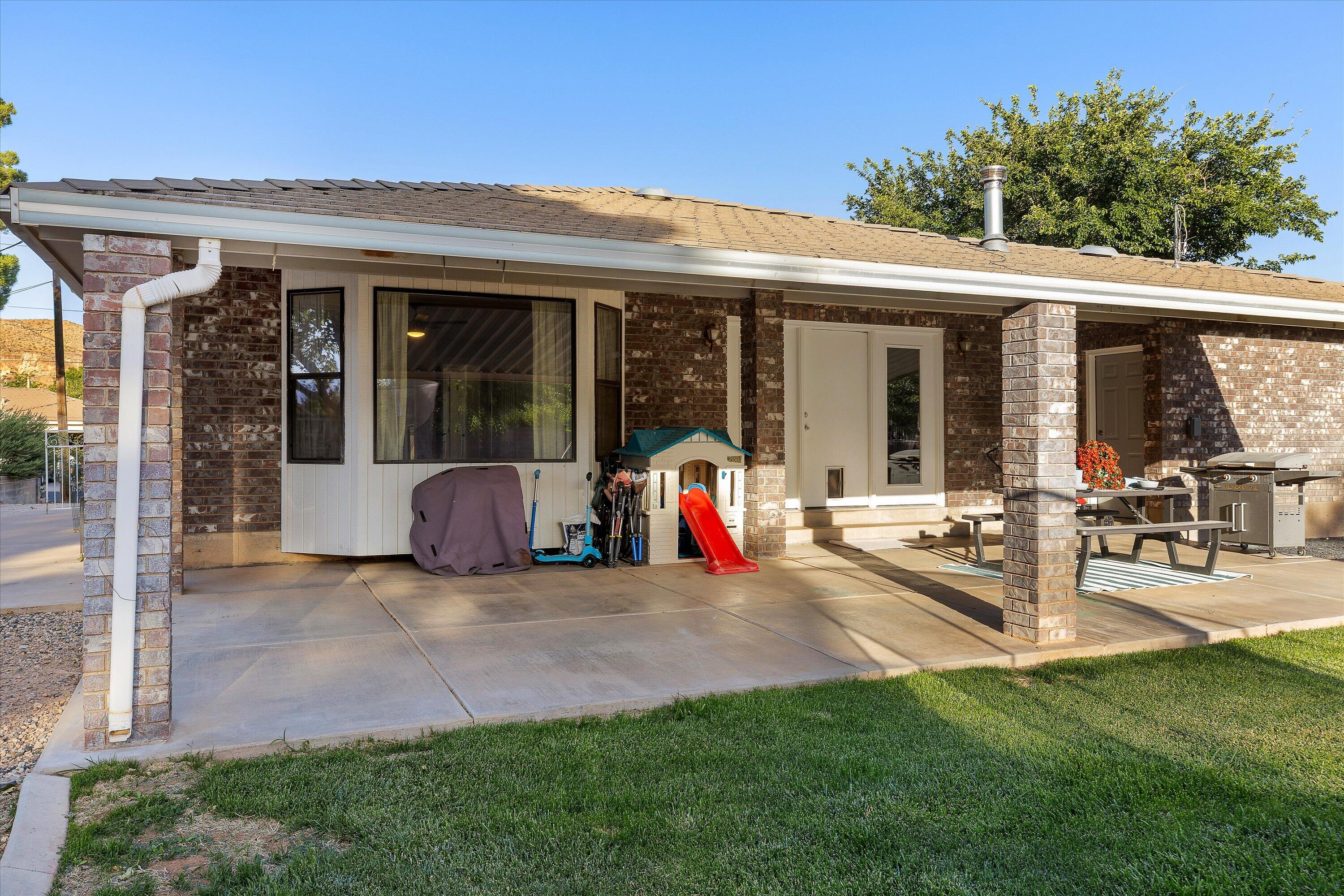 LAVERKIN TOWNSITE AND FIELD - Residential