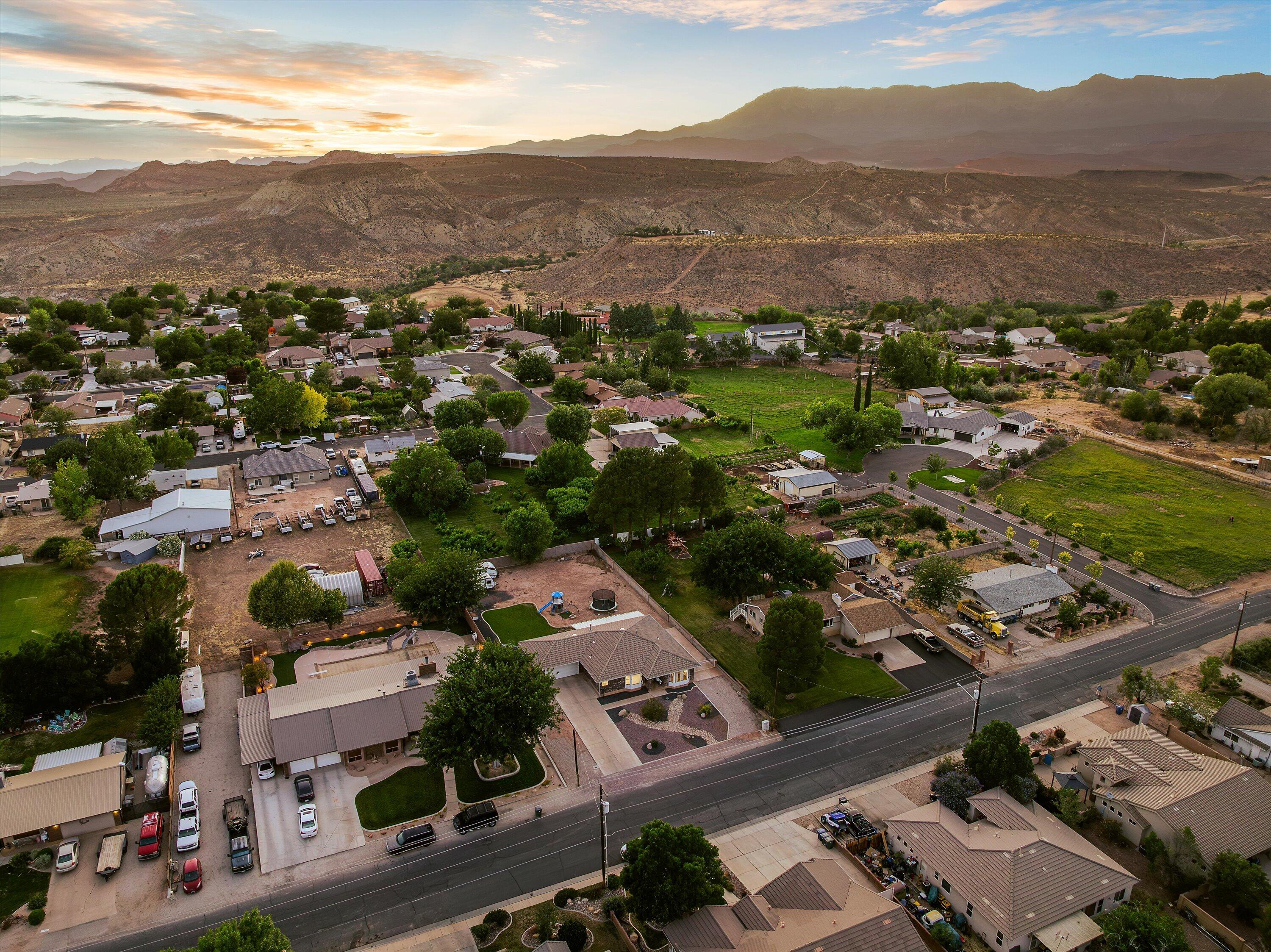LAVERKIN TOWNSITE AND FIELD - Residential