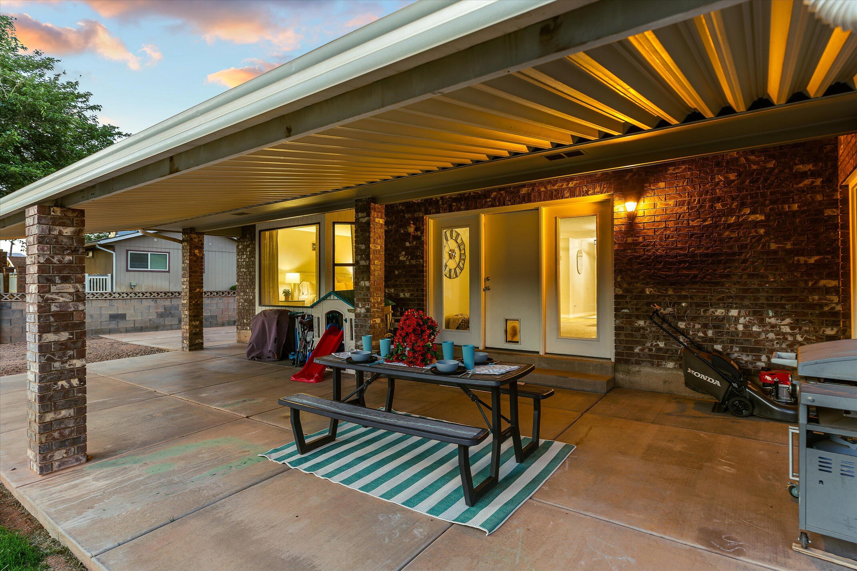 LAVERKIN TOWNSITE AND FIELD - Residential