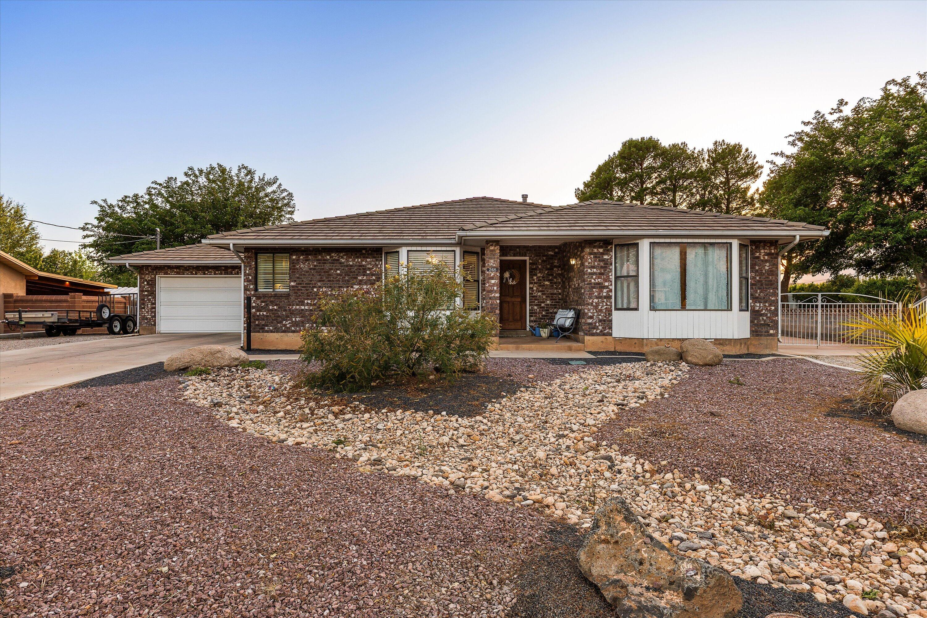 LAVERKIN TOWNSITE AND FIELD - Residential