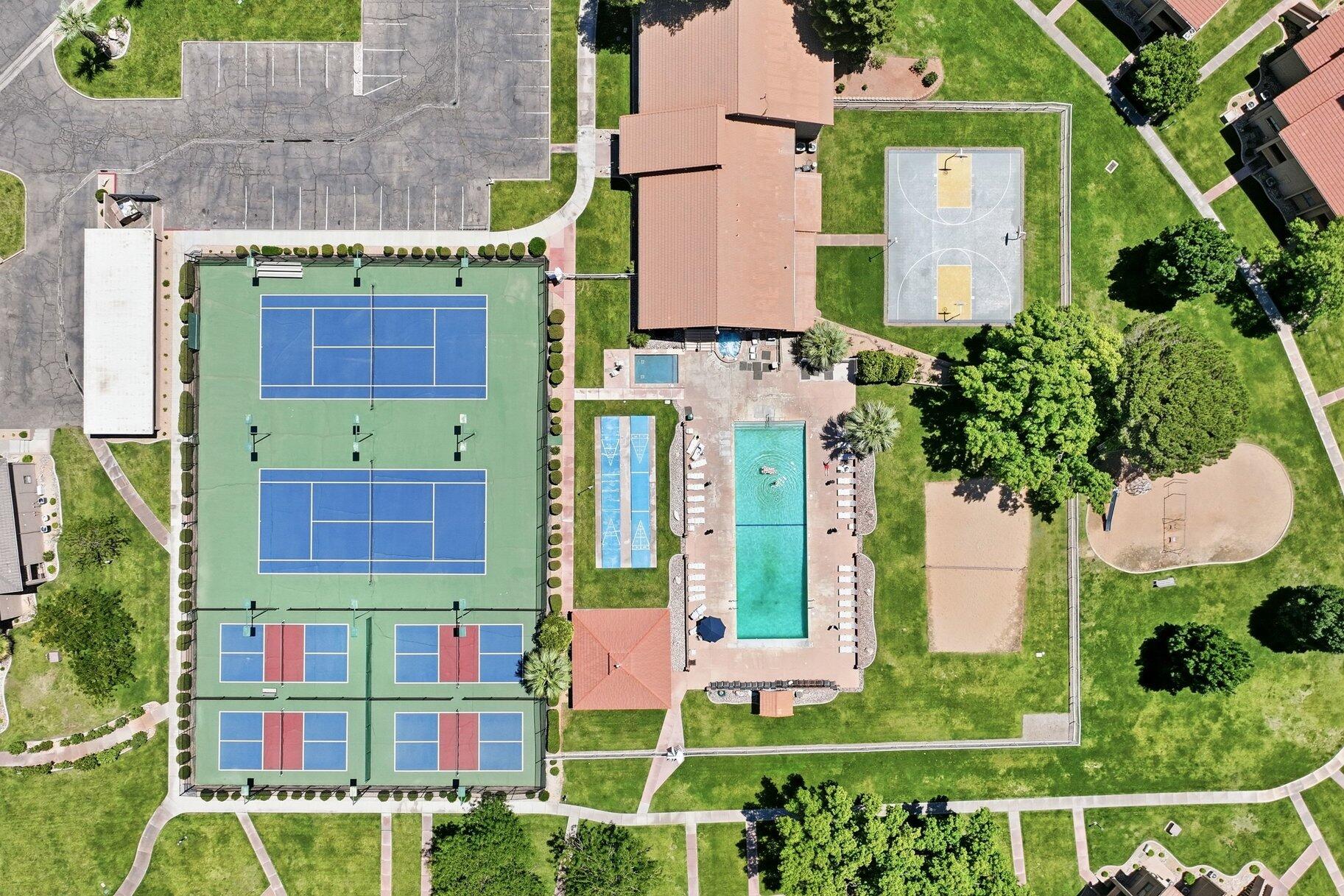 SPORTS VILLAGE - Residential
