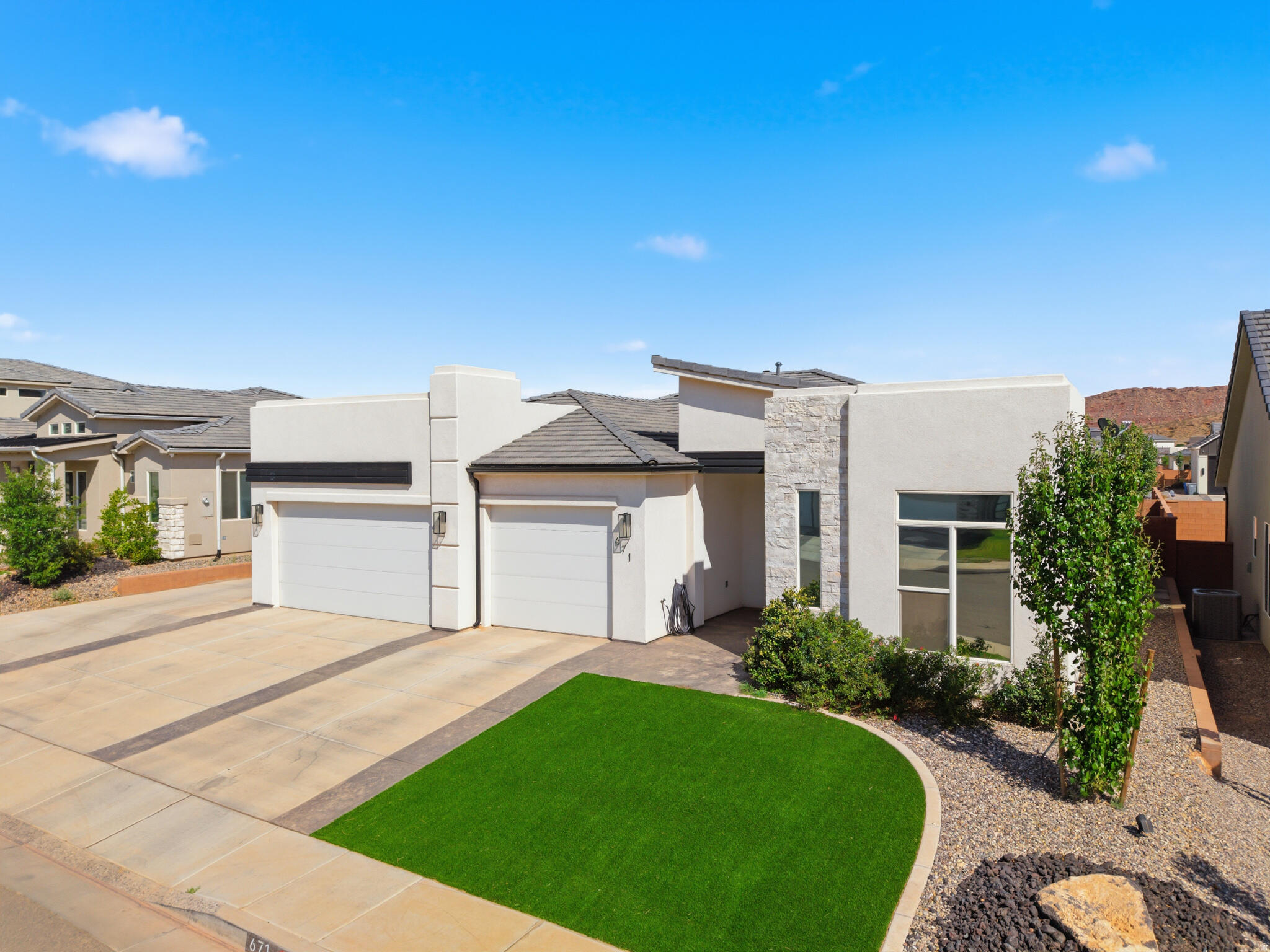 RIVERBEND AT SUNRISE VALLEY - Residential