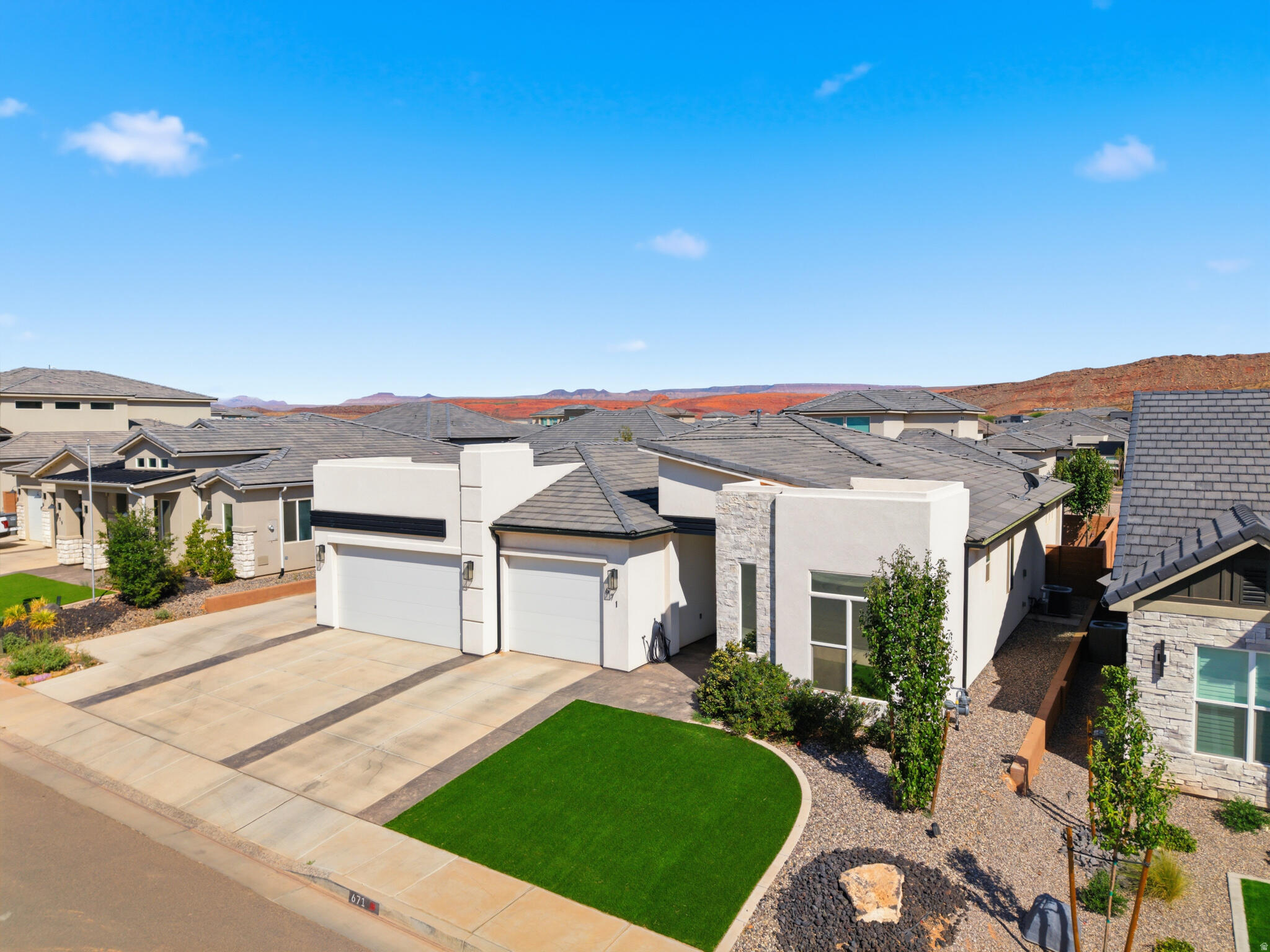 RIVERBEND AT SUNRISE VALLEY - Residential