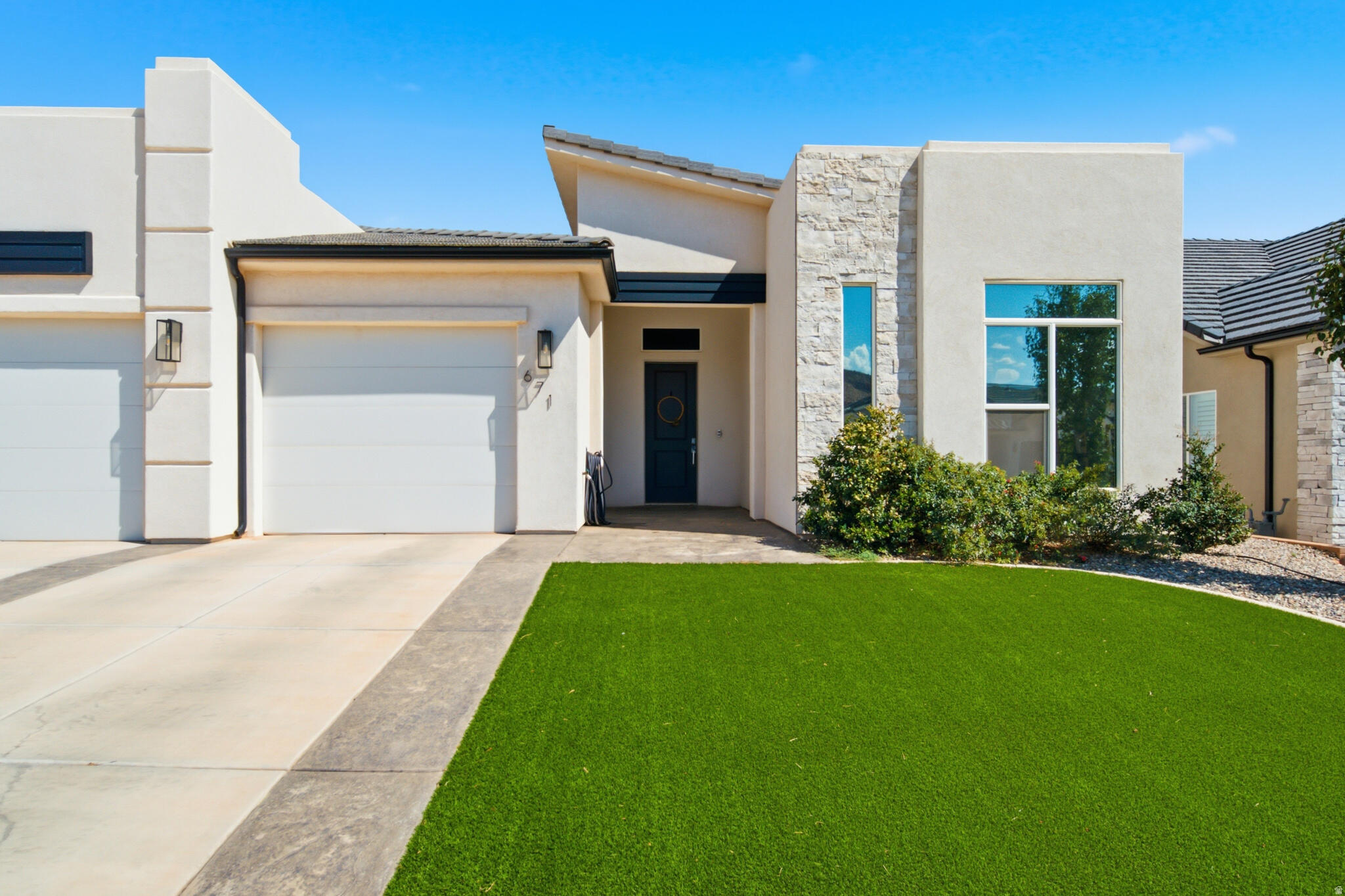 RIVERBEND AT SUNRISE VALLEY - Residential