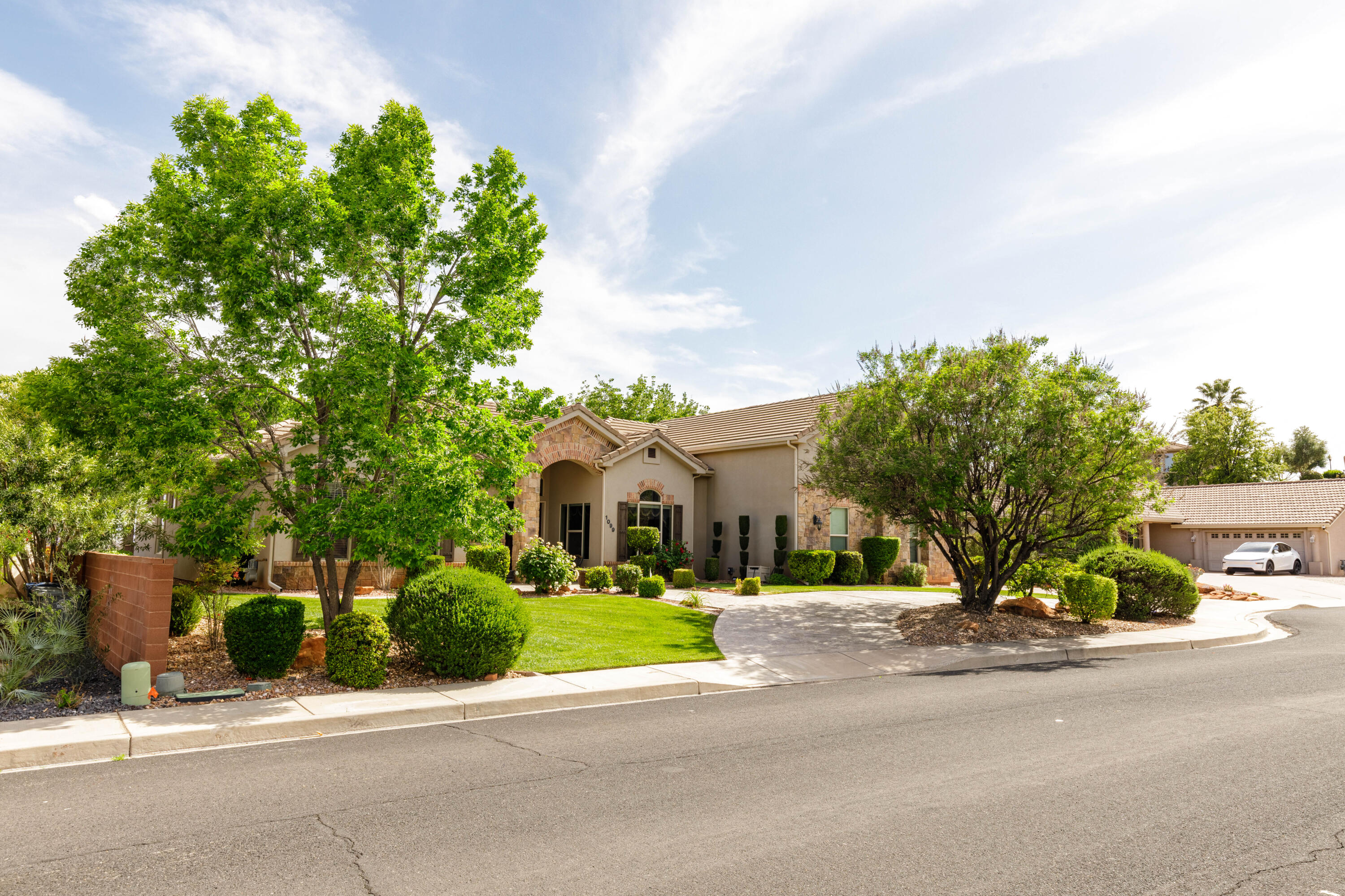 SILVERSTONE AT GREEN SPRINGS - Residential