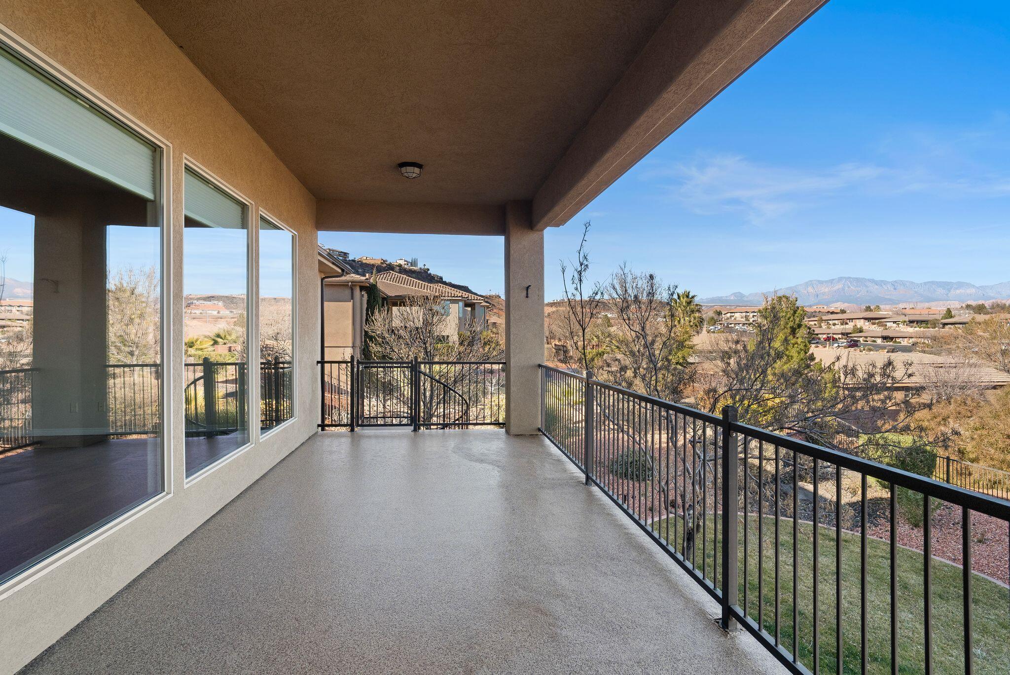 PRIMROSE POINT - Residential