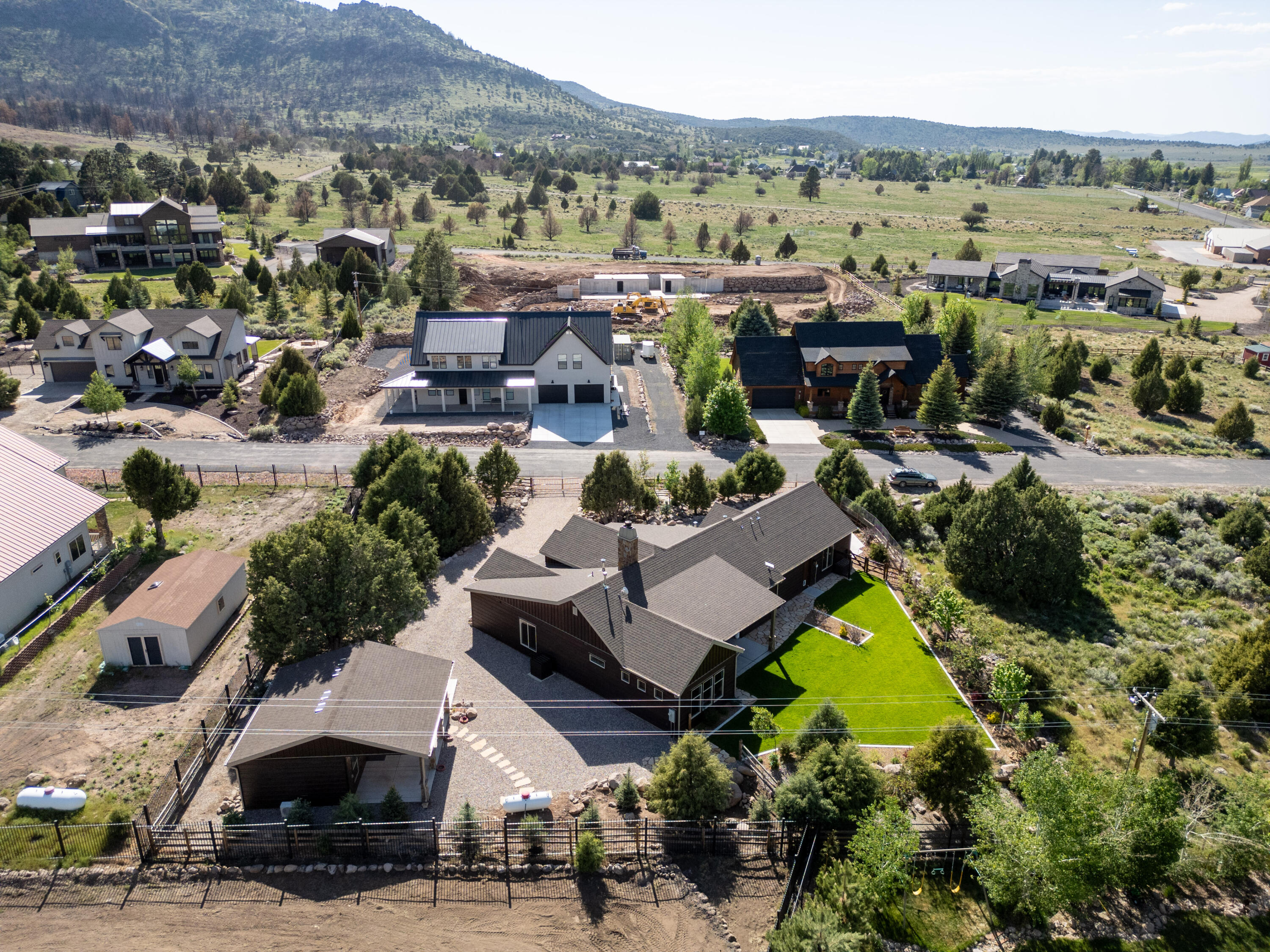 PINE ACRES - Residential