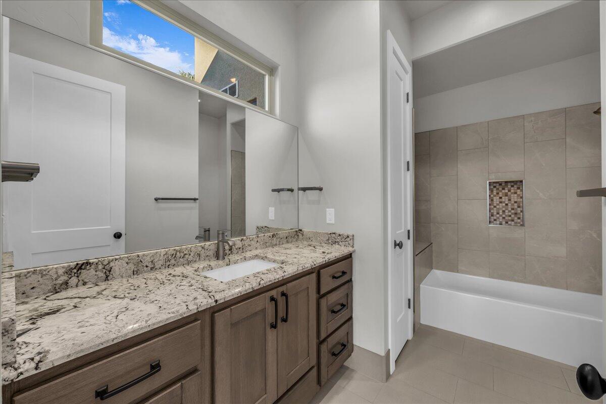 STONE CLIFF - Residential