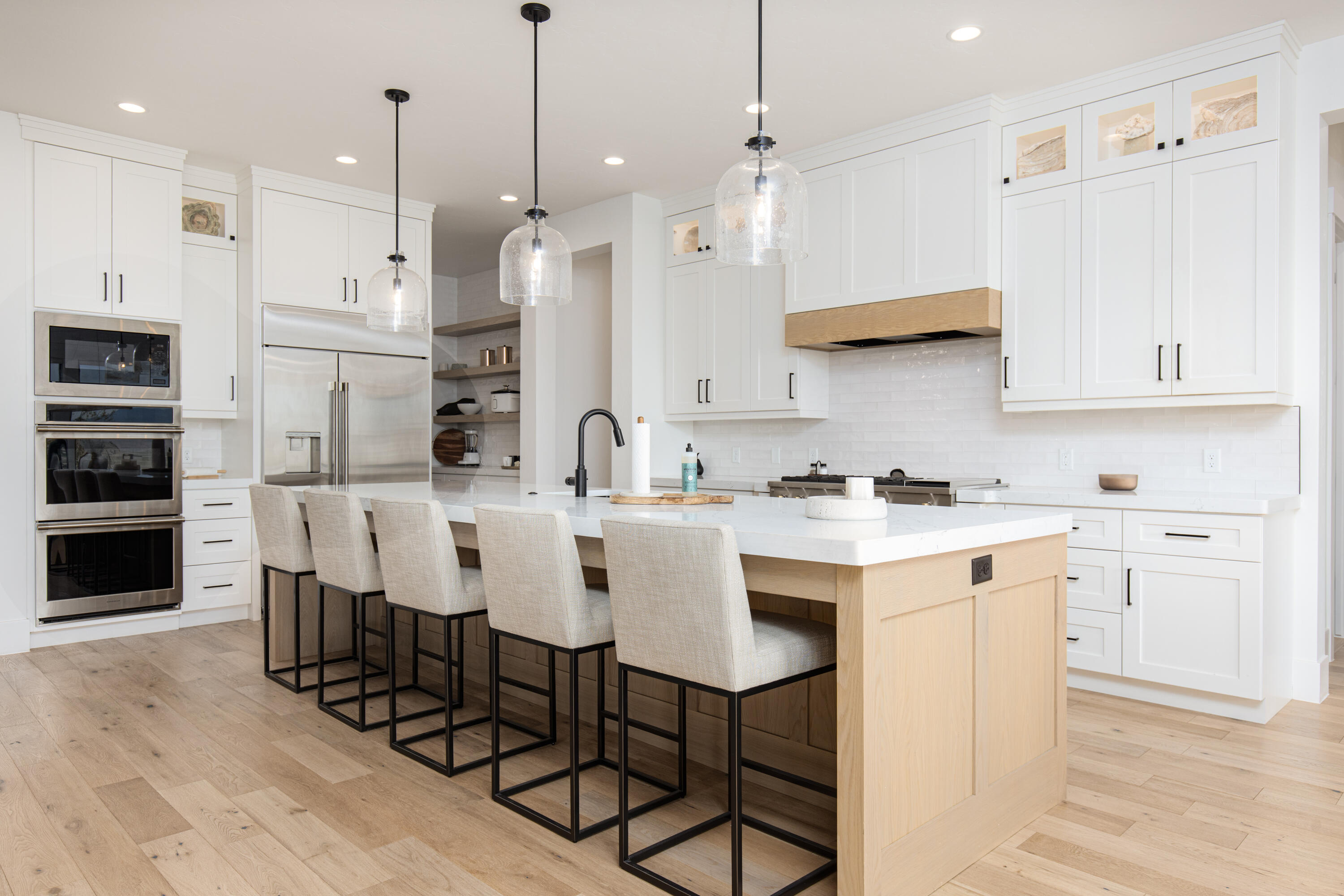 TEAKWOOD - Residential