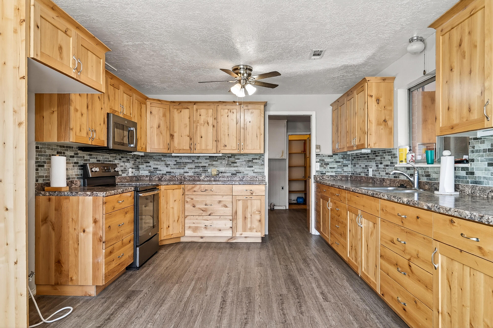 ENTERPRISE TOWNSITE - Residential