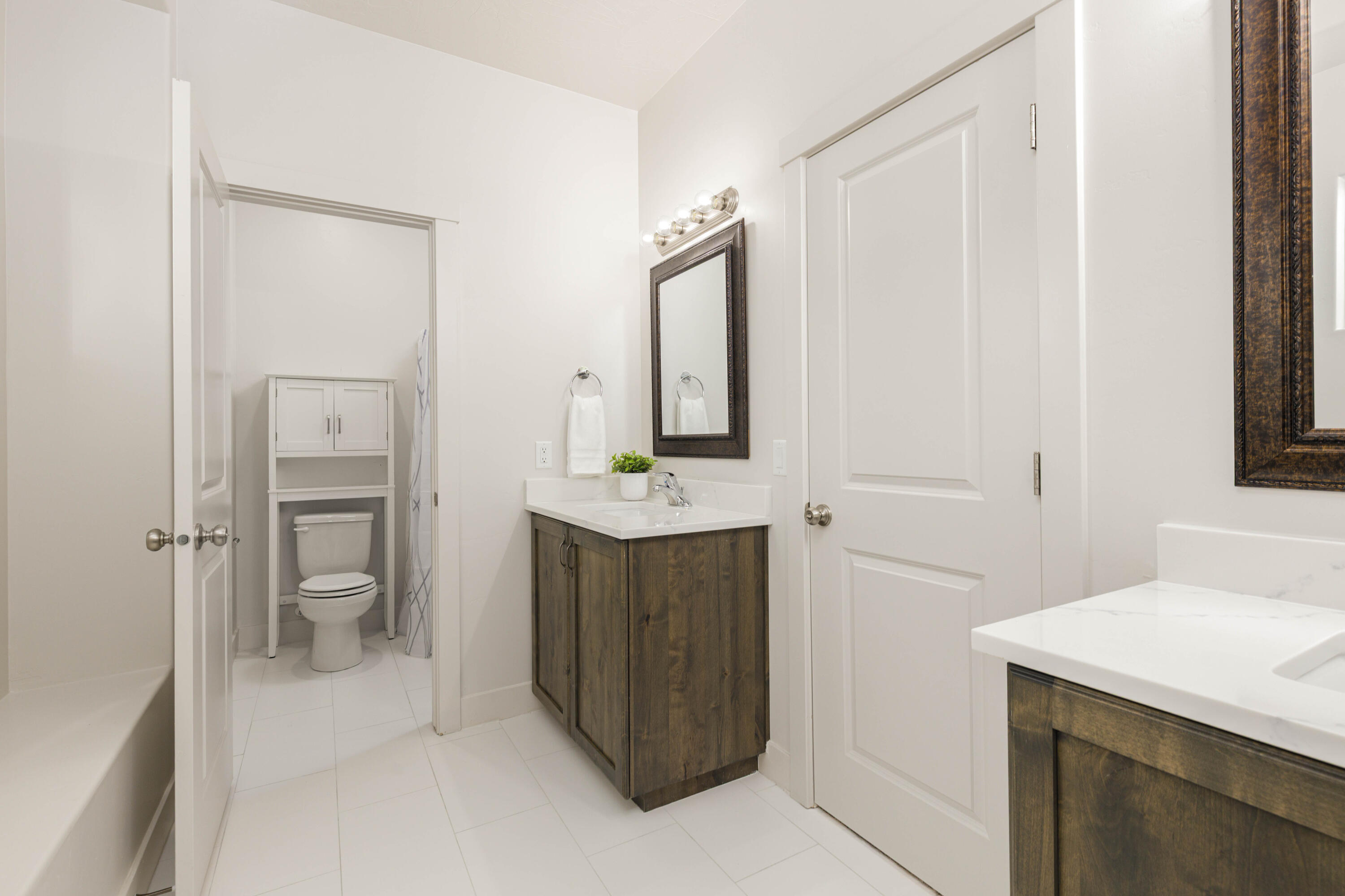 SEQUOIA ESTATES - Residential