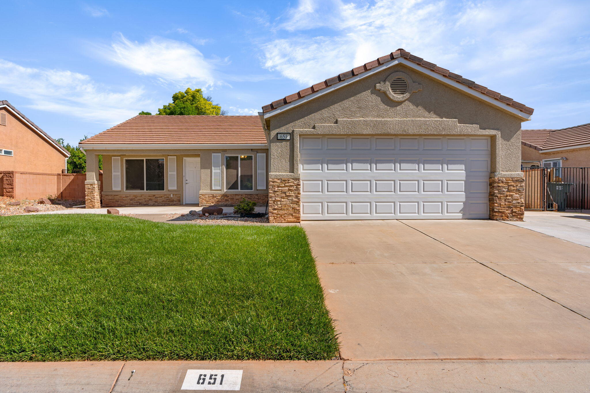 RED ROCK CANYON - Residential