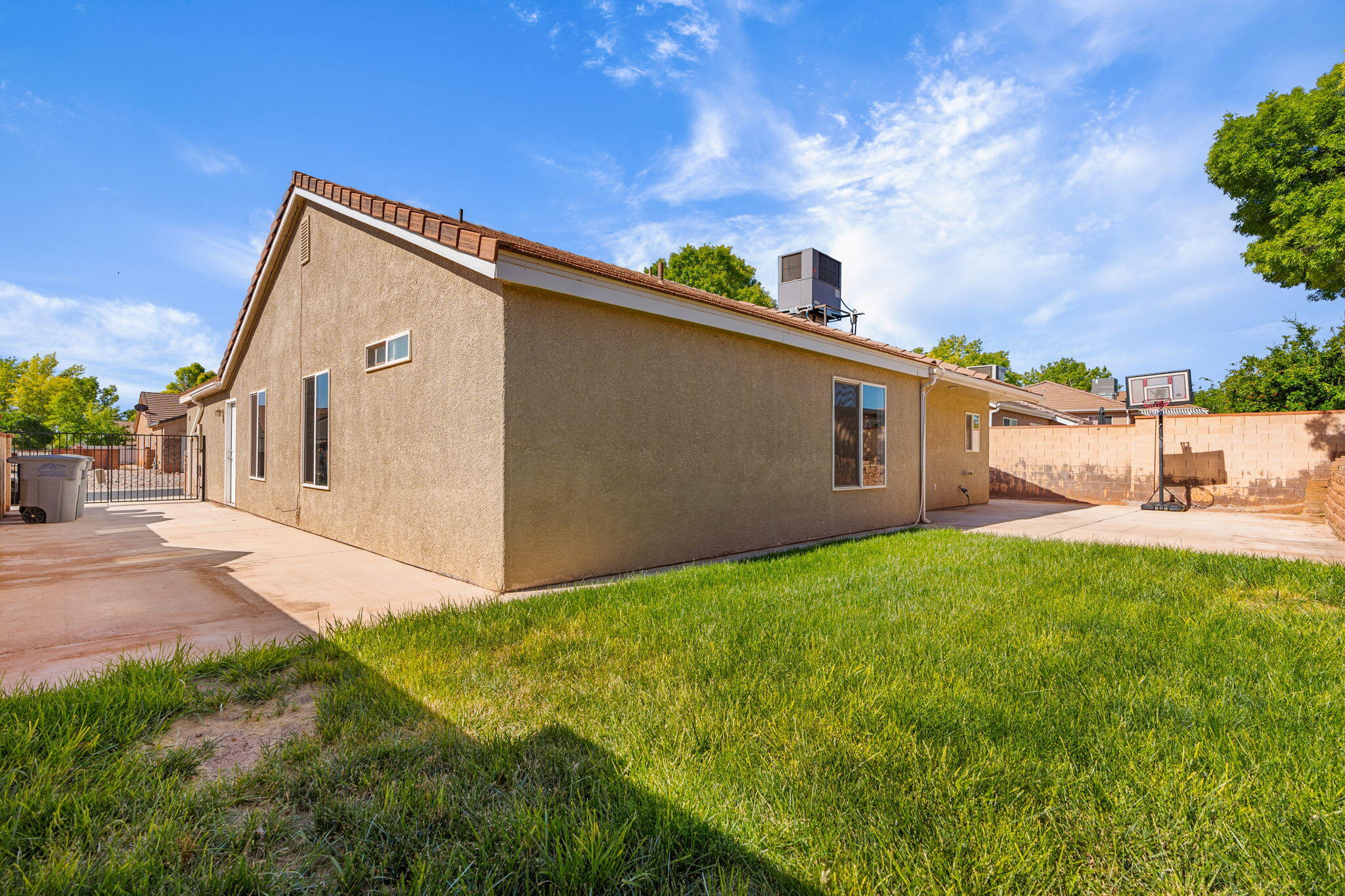 RED ROCK CANYON - Residential