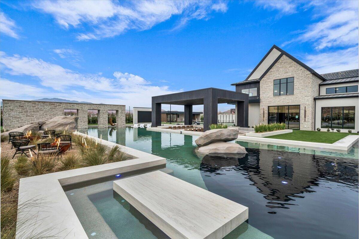 GROVE - Residential